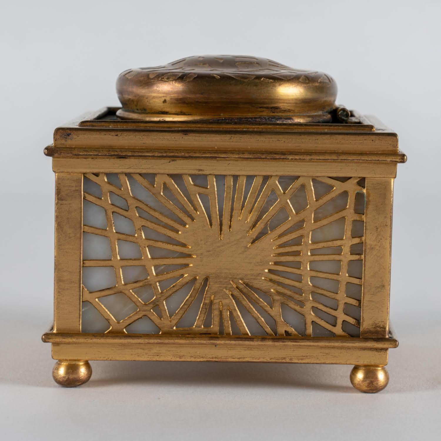 Opaline and Brass inkwell by Tiffany Studio, Early 20th Century. For Sale 2
