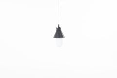 Lampe à suspension en opaline et métal par Siemens 1930