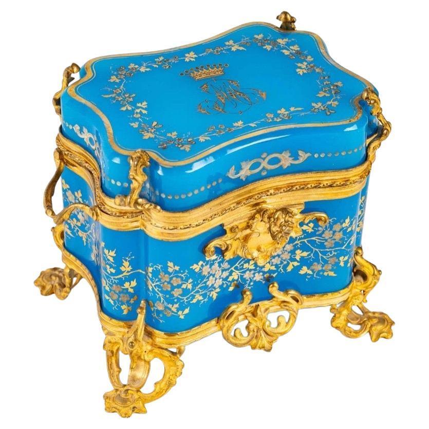 Mid-19th Century Opaline box, 19th century