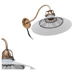 Lampade da parete in vetro opalino, ottone e vetro riflettente "18 disponibili