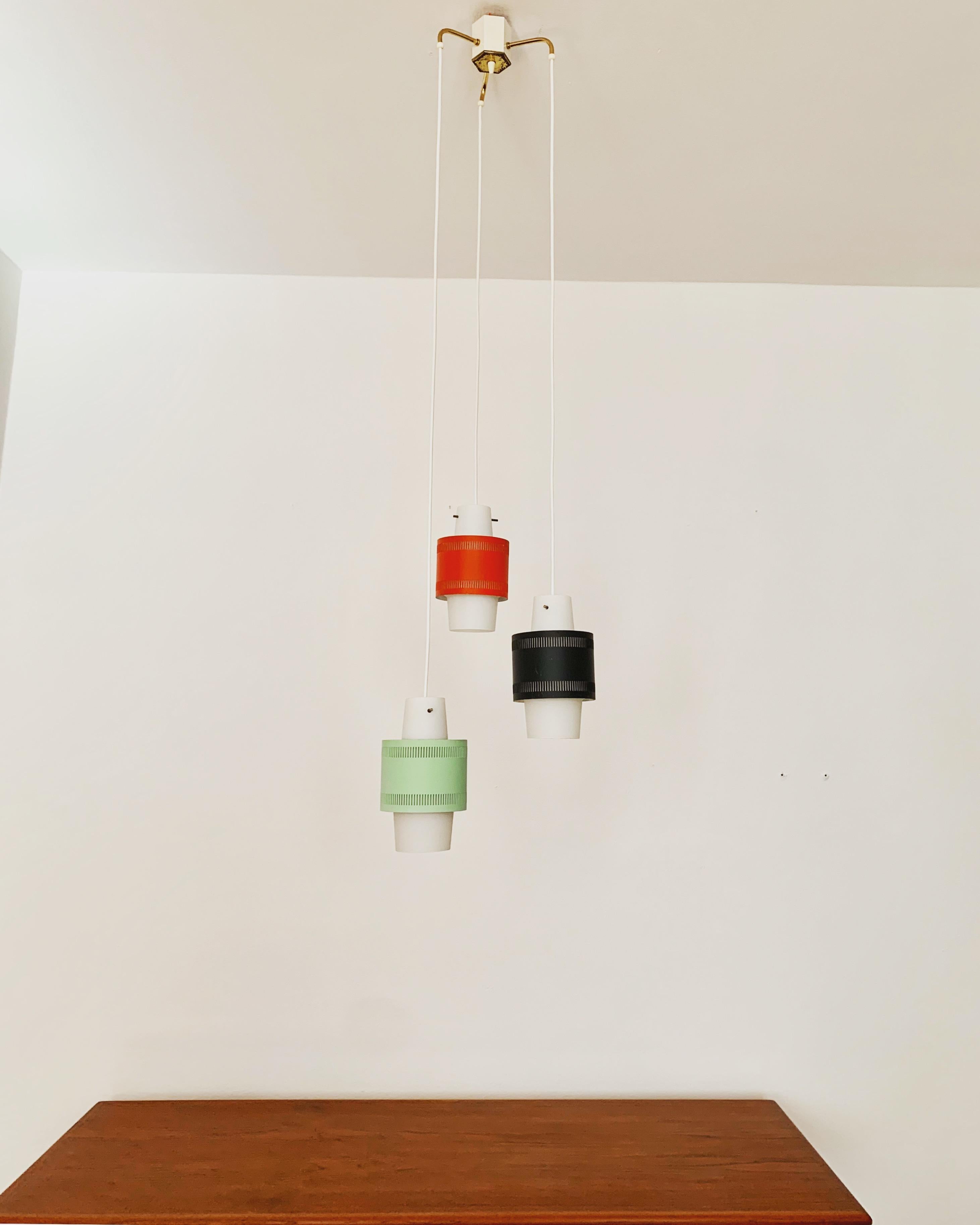 Mid-Century Modern Lampe en cascade opaline en vente