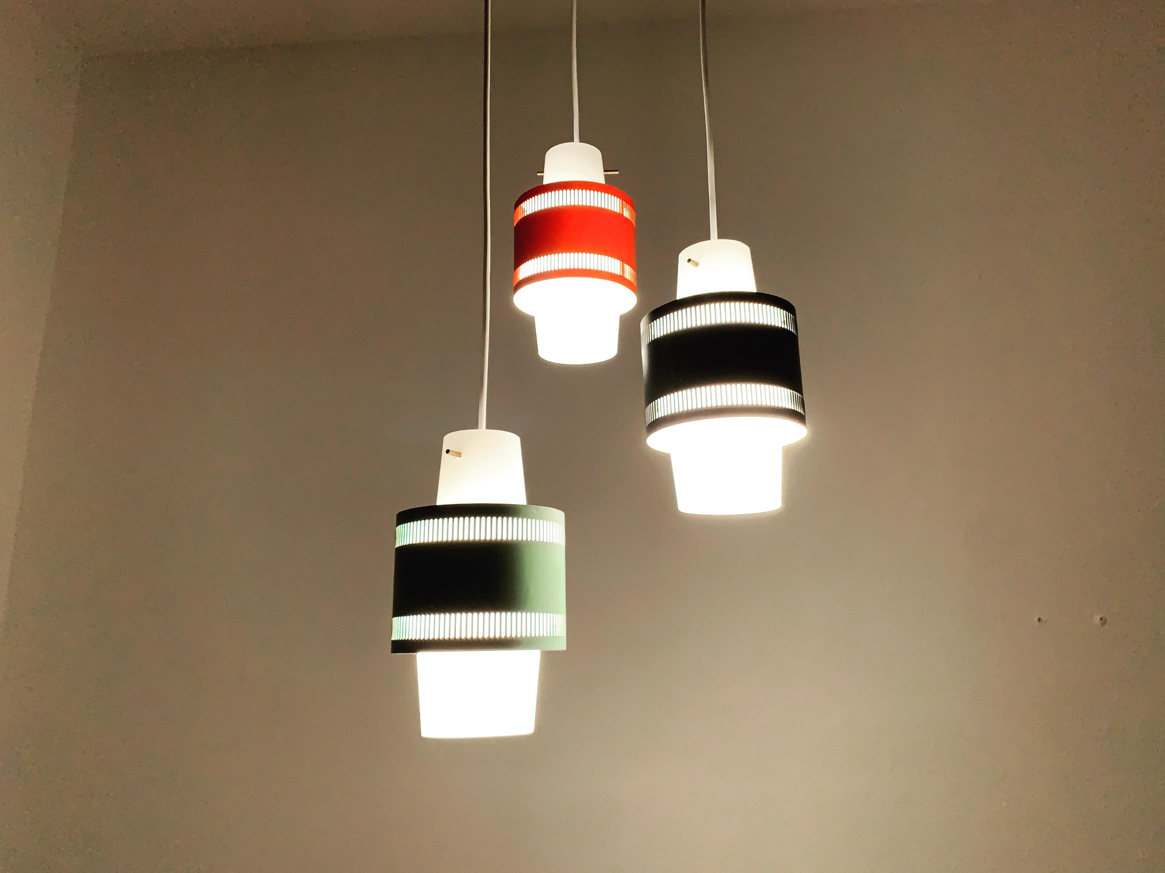 Lampe en cascade opaline en vente 1