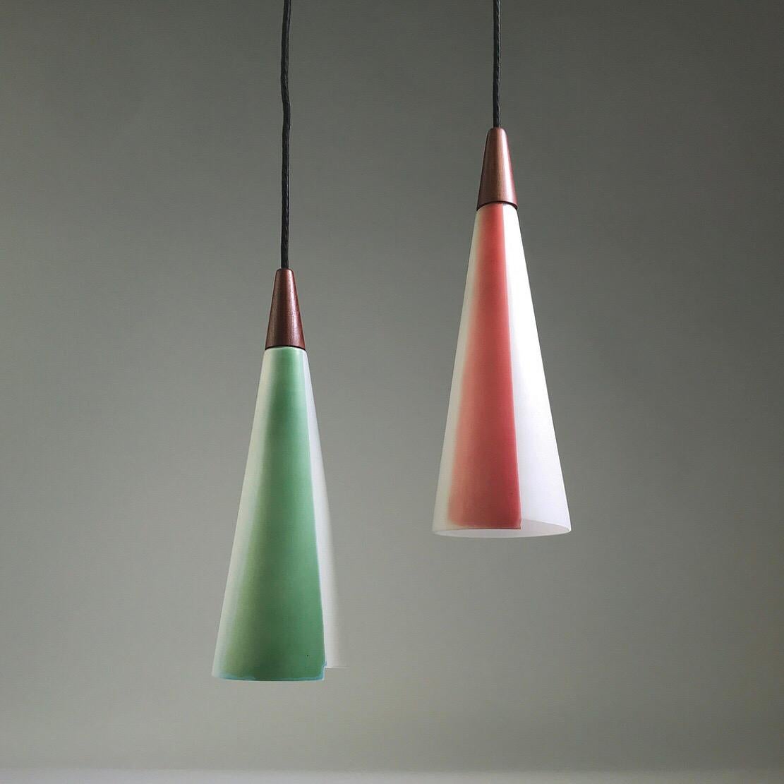 Scandinave moderne Suspension de plafond en opaline fabriquée au Danemark, années 1950 en vente