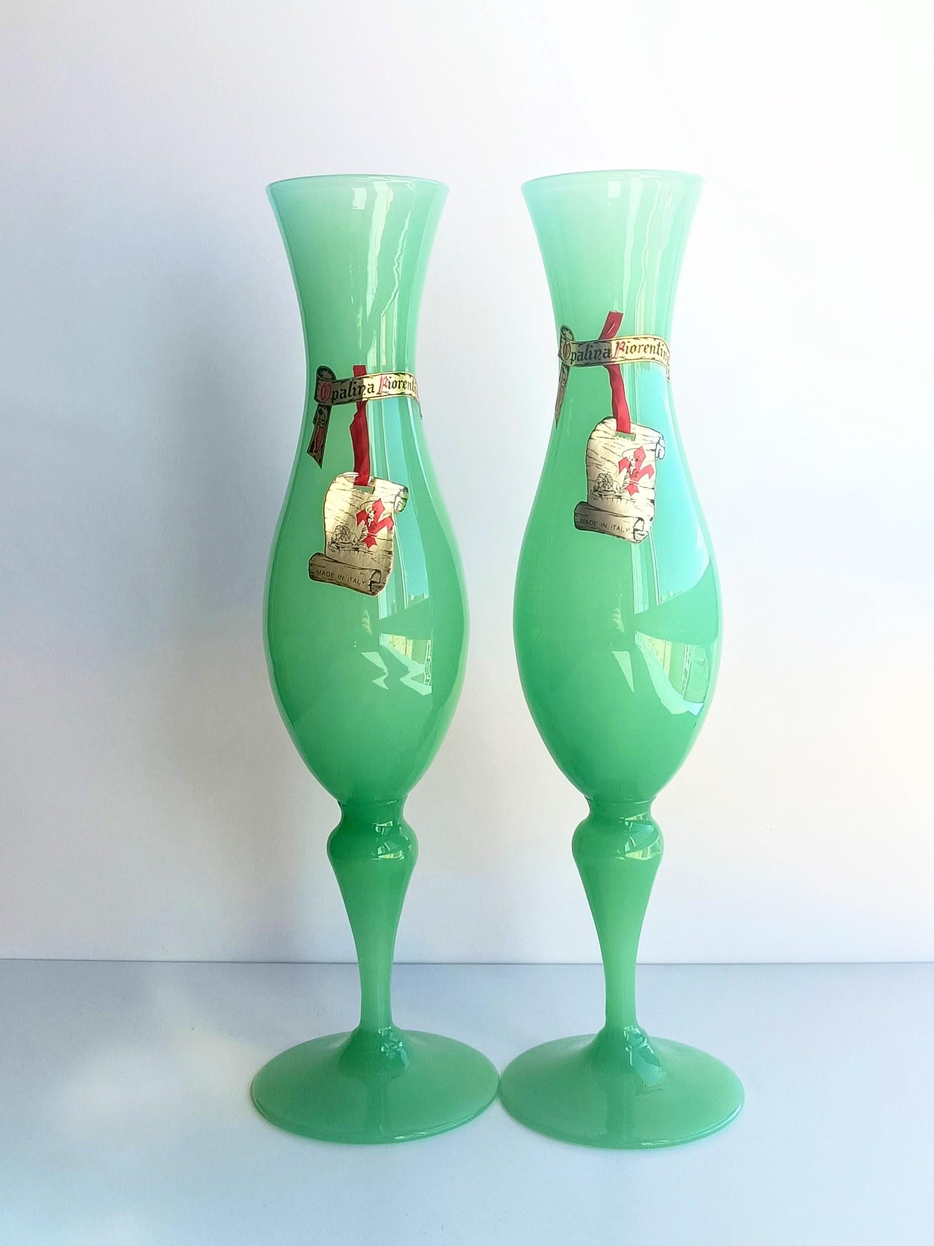 French Style Opaline Florence Glass Labeled Pair of Mid Century Vases, 1960s In Excellent Condition For Sale In VALENCIA, ES