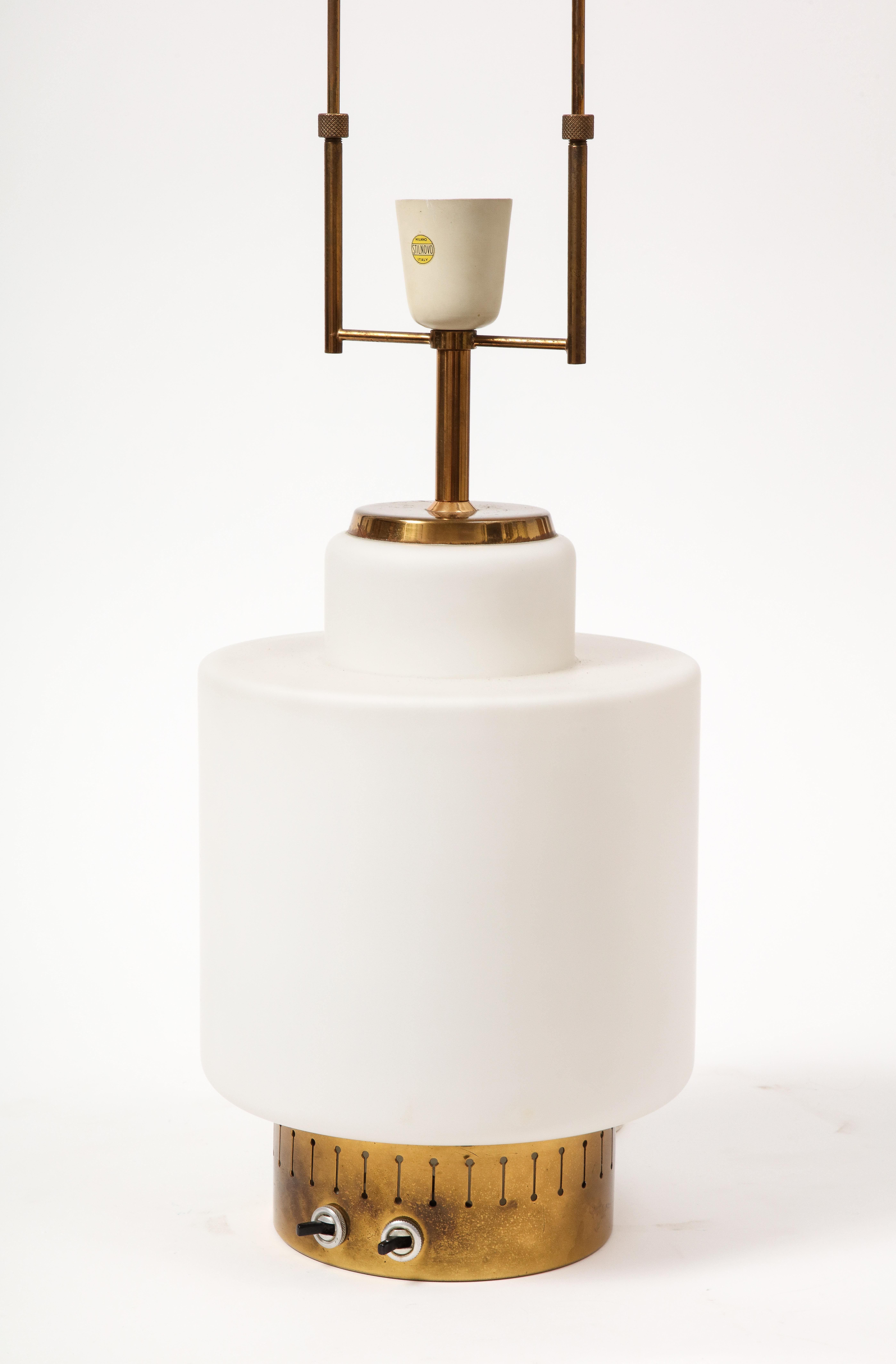 Opaline Glass and Brass Modernist Table Lamp by Stilnovo, Italy, c. 1950 In Excellent Condition For Sale In New York City, NY