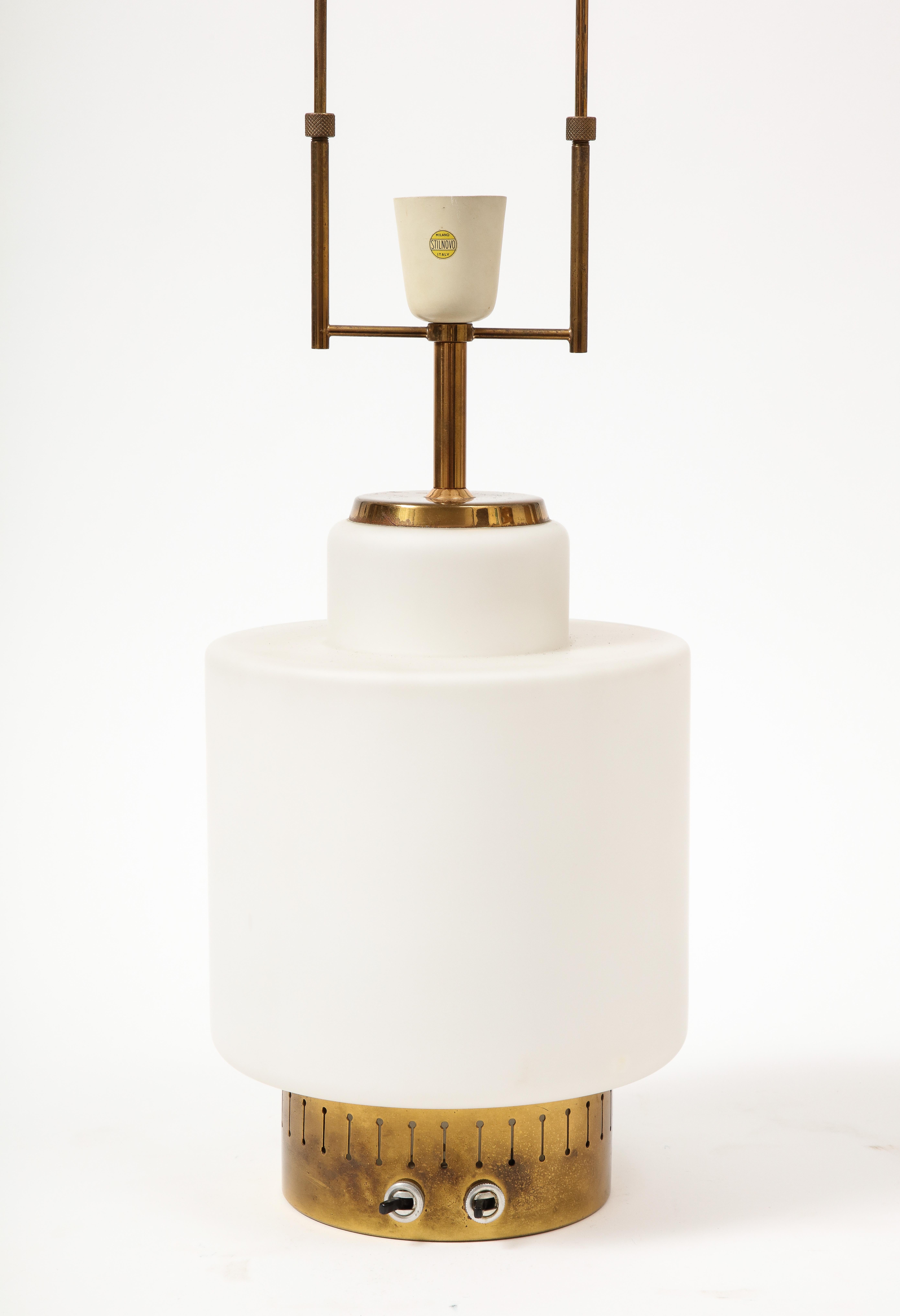 Opaline Glass and Brass Modernist Table Lamp by Stilnovo, Italy, c. 1950 For Sale 4
