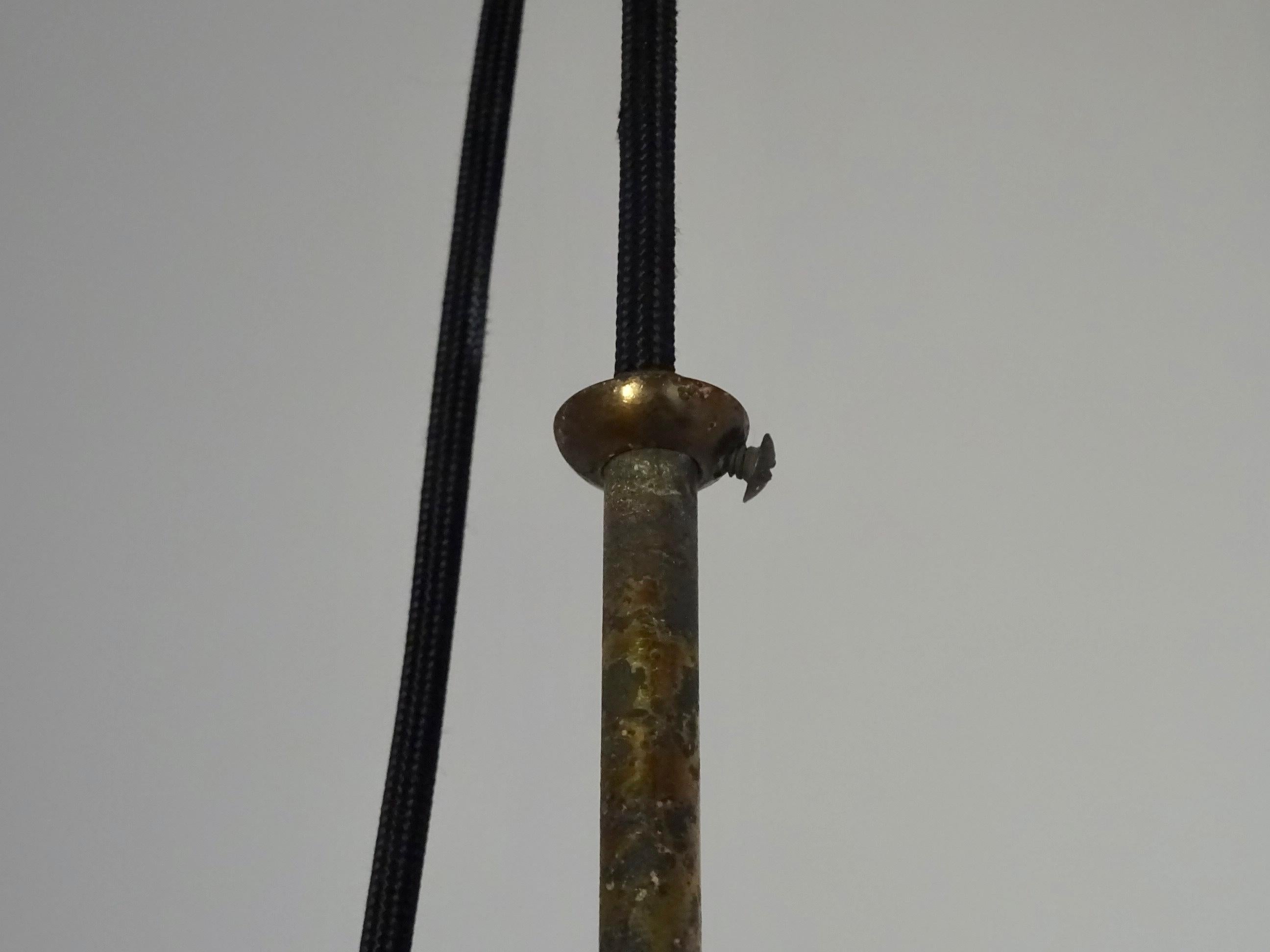 Metà XX secolo Lampada da soffitto in vetro opalino, anni '60 in vendita
