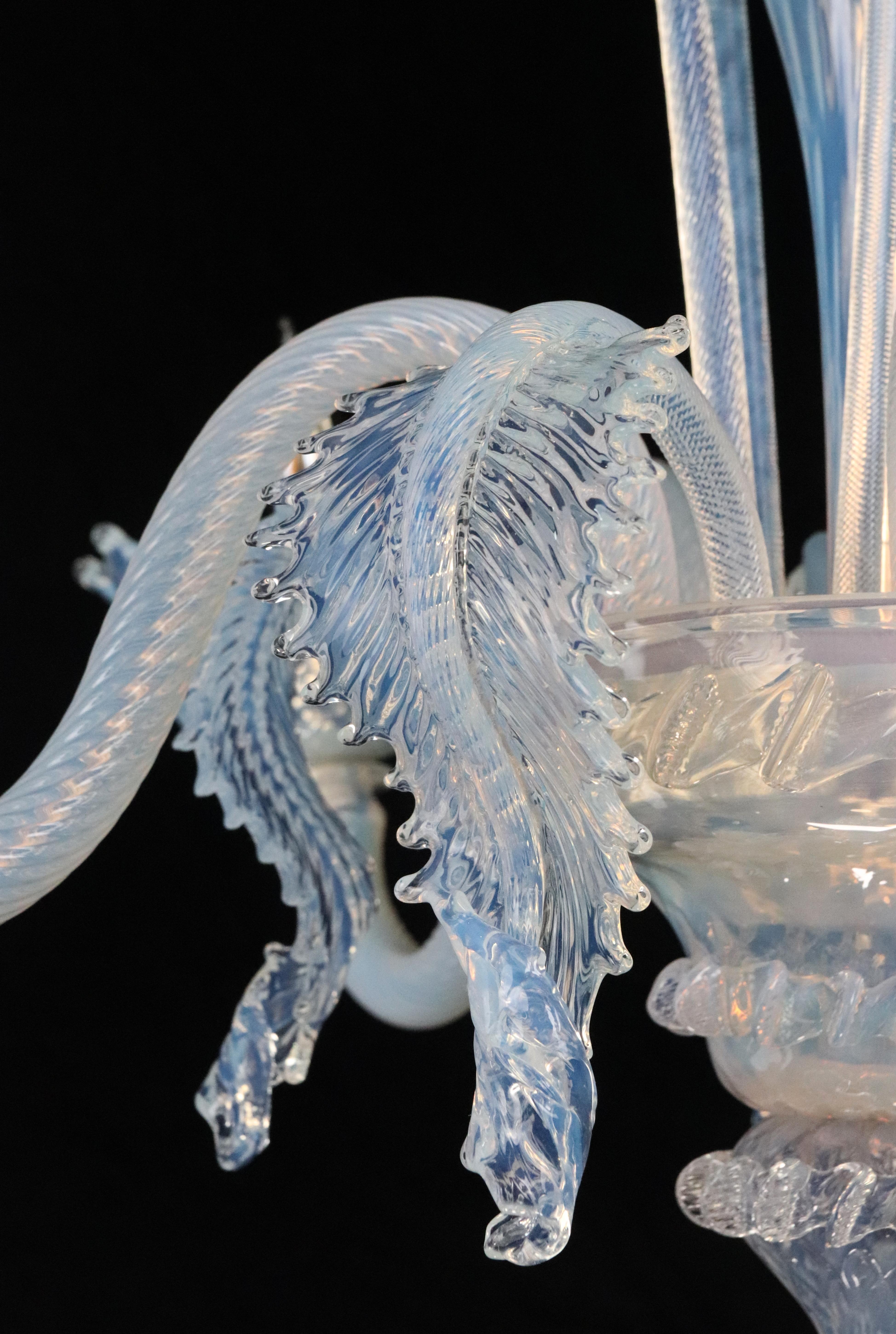 Lámpara de cristal opalino de Murano de cinco brazos en venta 7