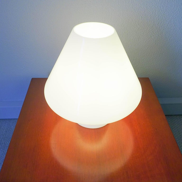 Mid-20th Century Opaline Glass Mushroom Table Lamp from Venini, 1960s For Sale