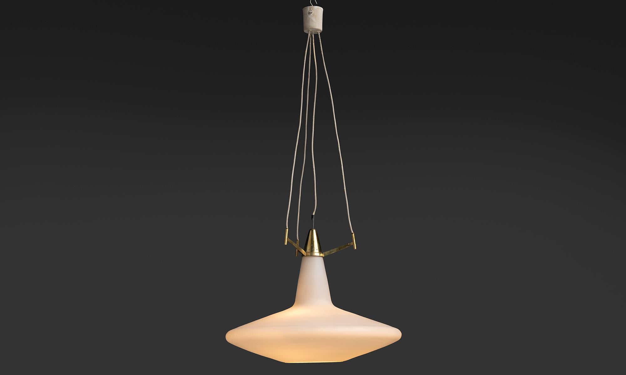 Opaline Glass Suspension Lamp

Italy, 1960

Opaline glass pendant light with wide sculptural shade and brass suspension hardware.

22”dia x 44”h

Ref. L5318