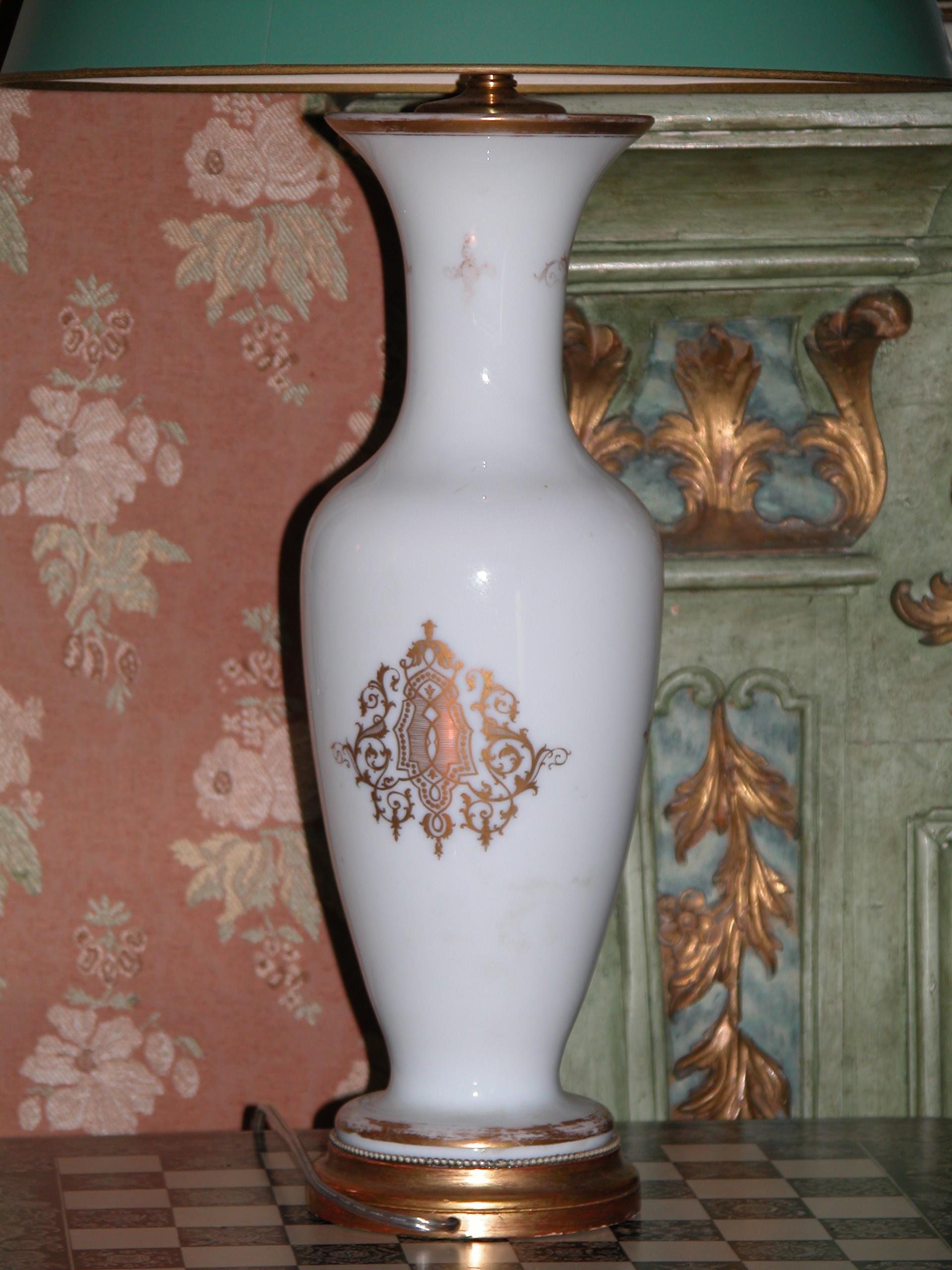 Opaline Glass Urn Lamp with Gold Decorations, circa 1860 In Good Condition For Sale In Pittsburgh, PA