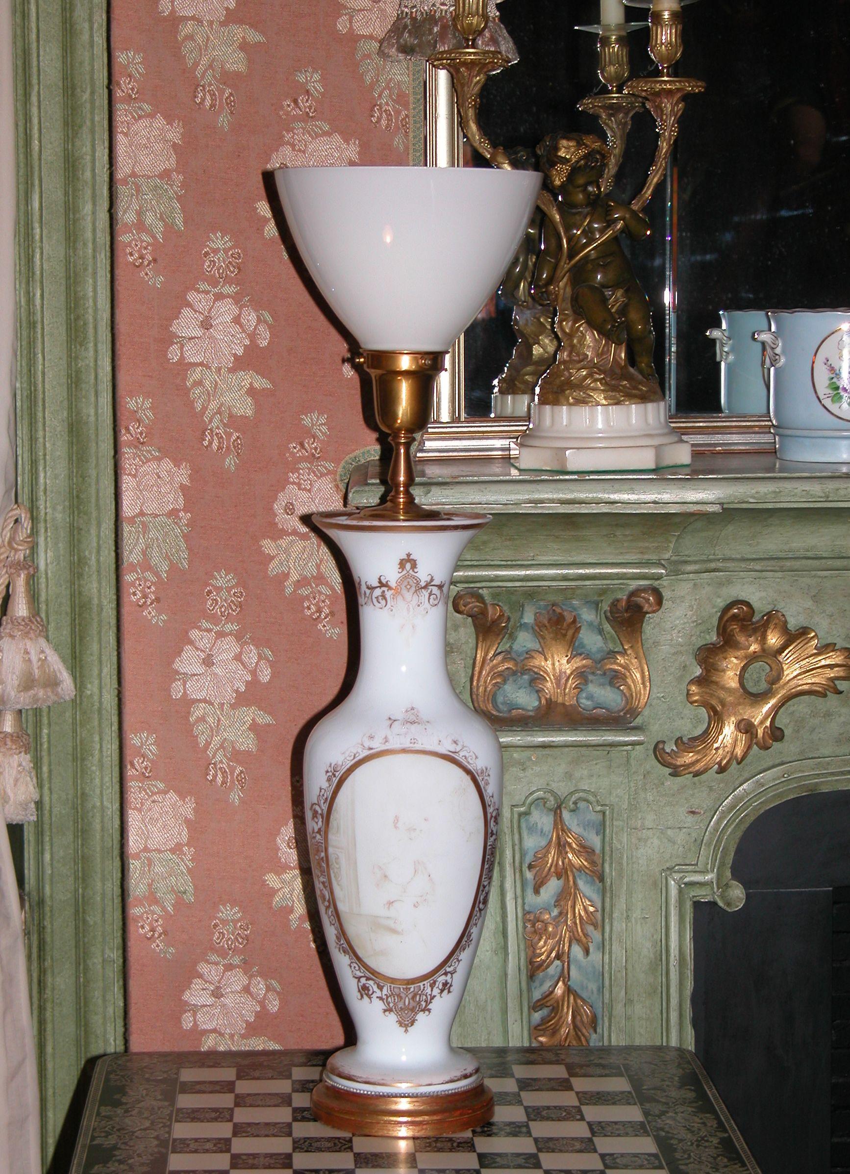 Opaline Glass Urn Lamp with Gold Decorations, circa 1860 For Sale 2