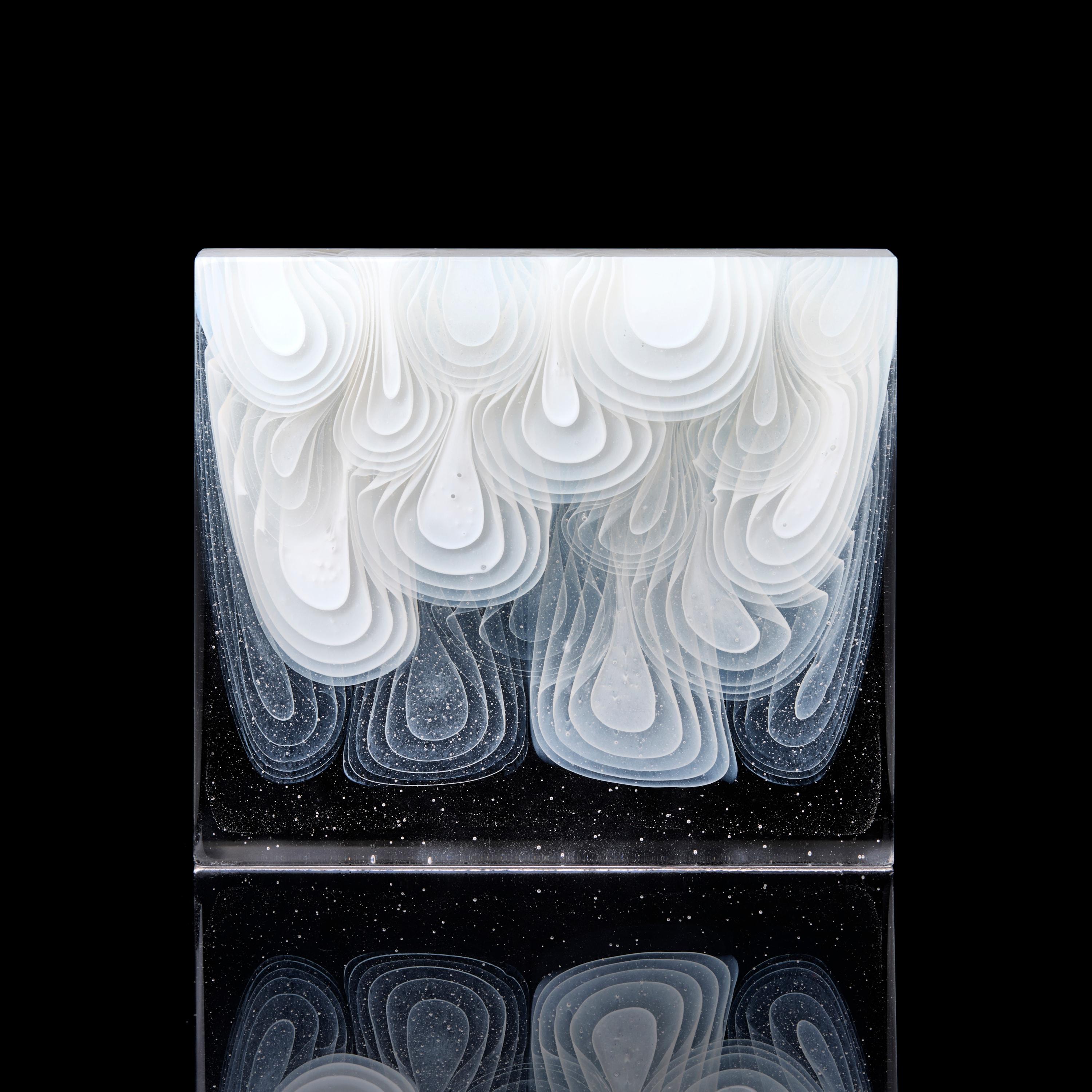 Calco Opaline Infusion, a white & clear fluid cast glass sculpture by Helen Restorick in vendita
