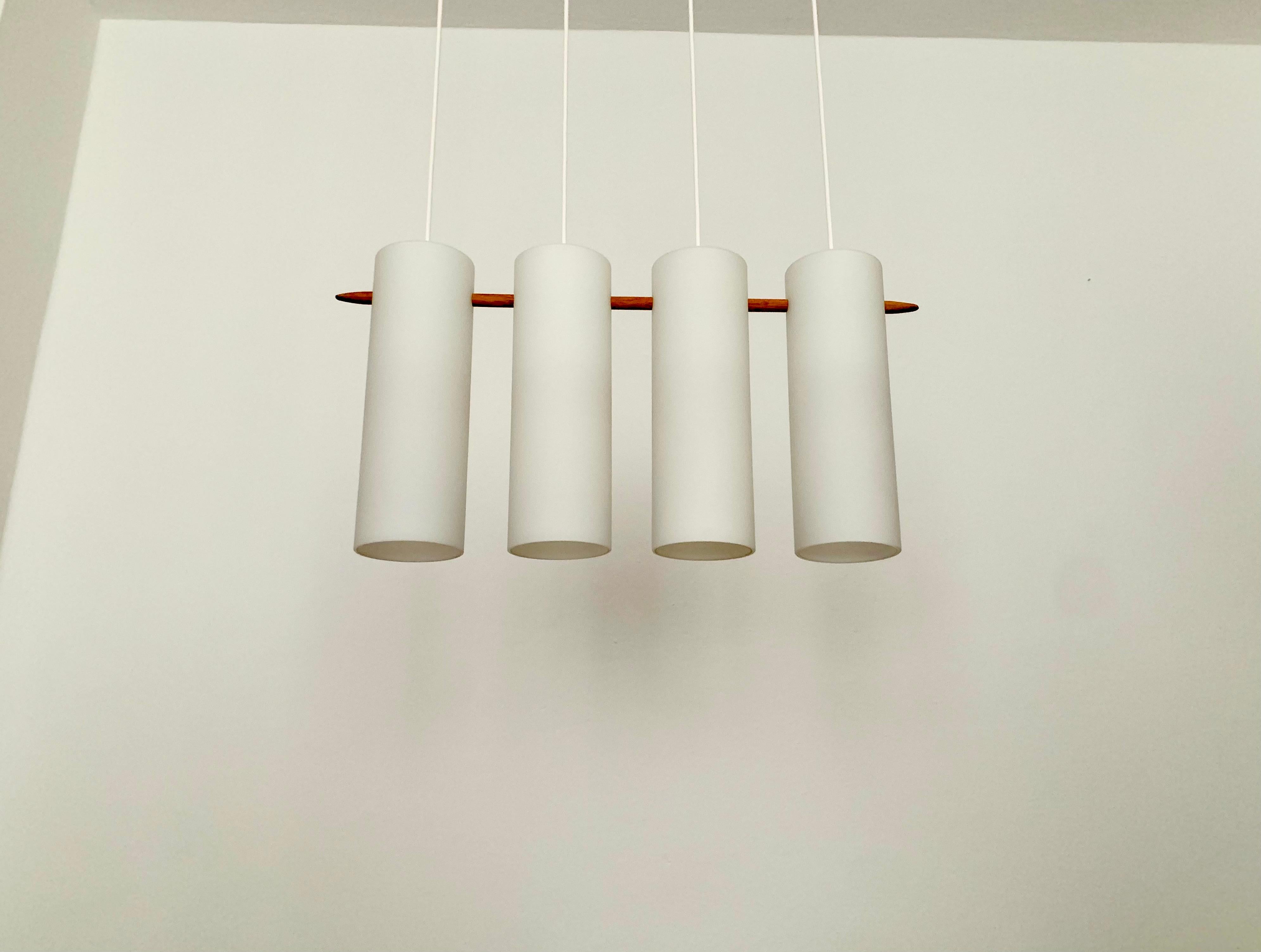 Scandinave moderne Lampe Opaline par Uno et Östen Kristiansson pour Luxus en vente
