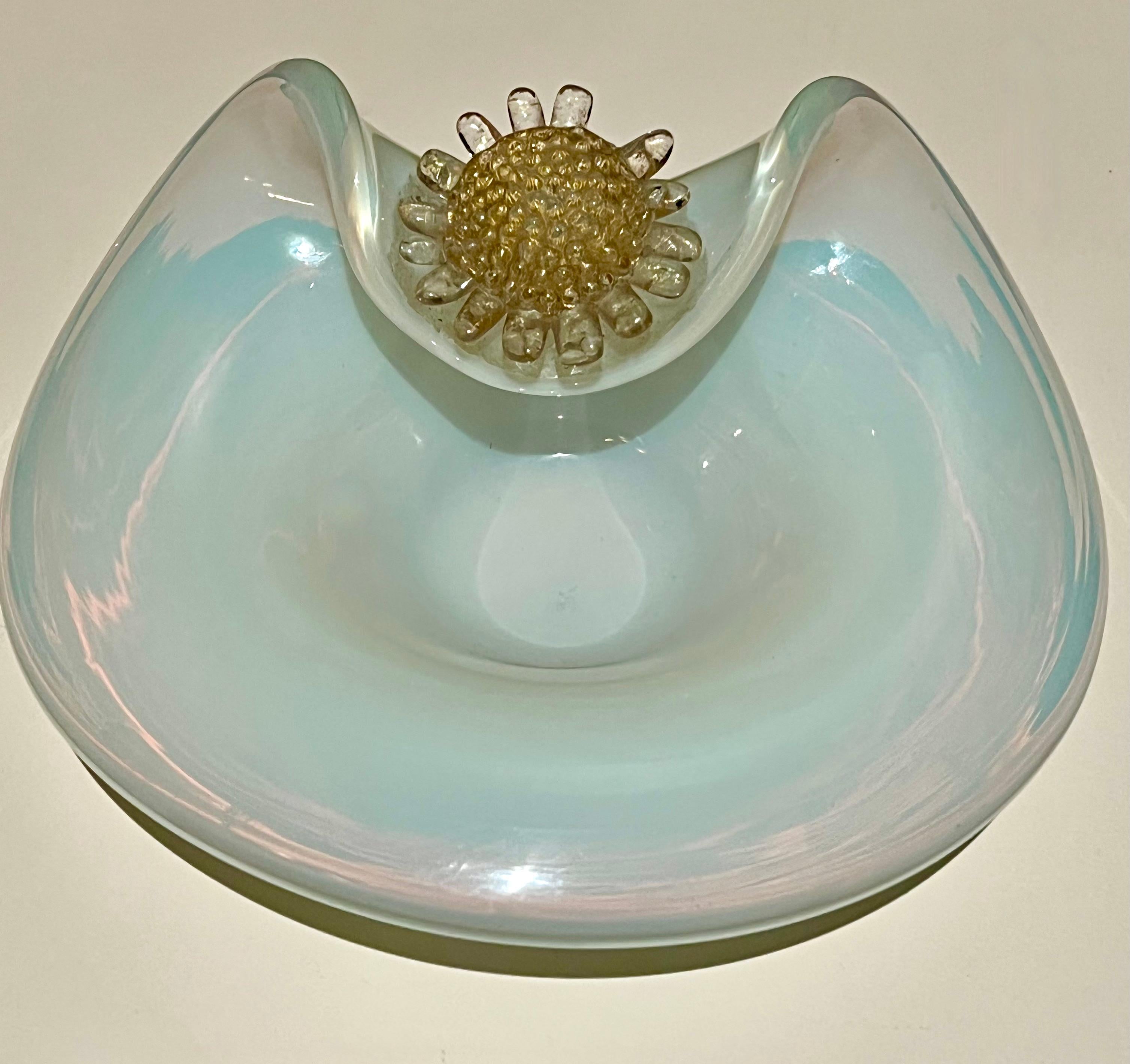 Opaline Murano Dish or Bowl with 24k Gold Flower Detail For Sale 1