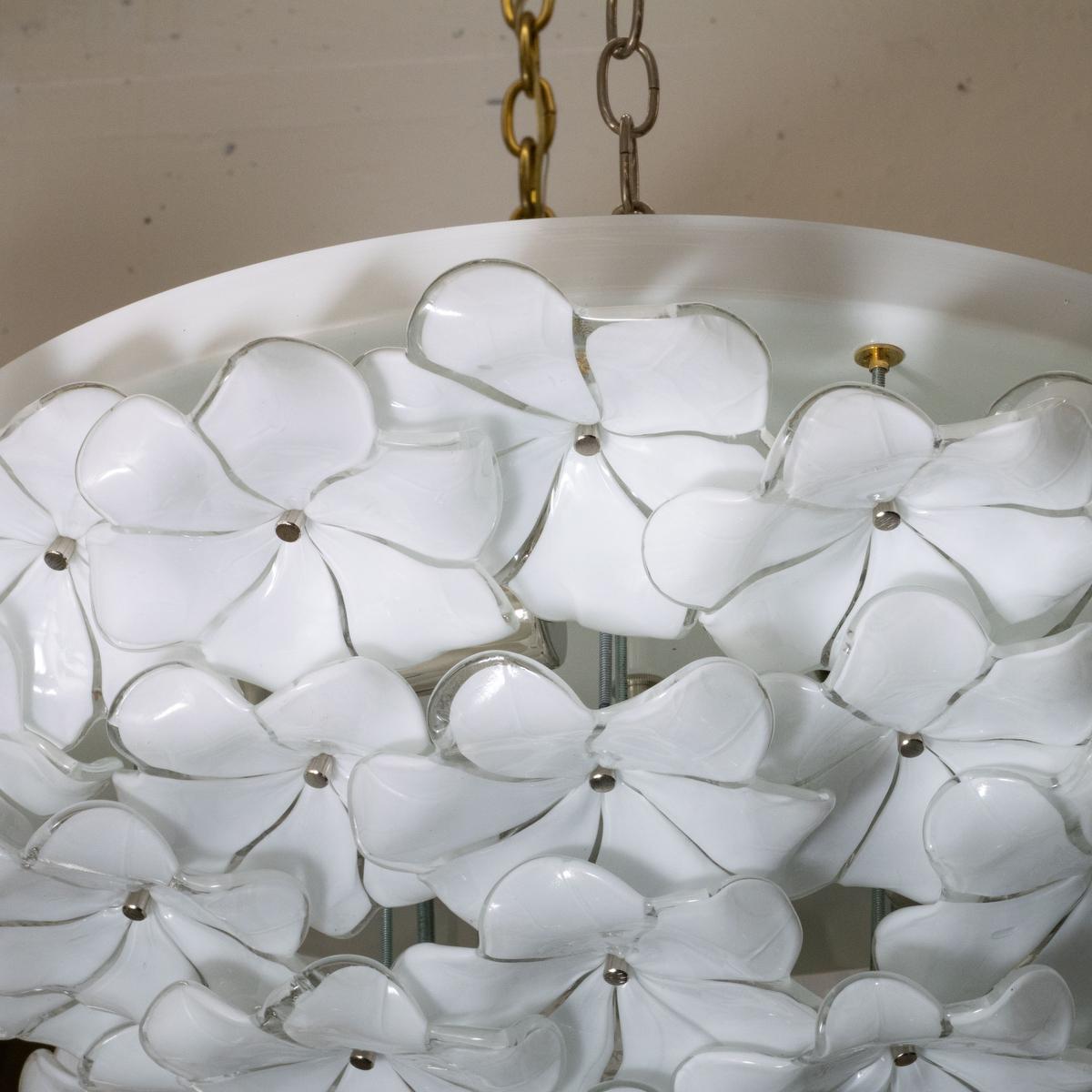 Plafón empotrable flor de cristal de Murano opalino Siglo XXI y contemporáneo en venta