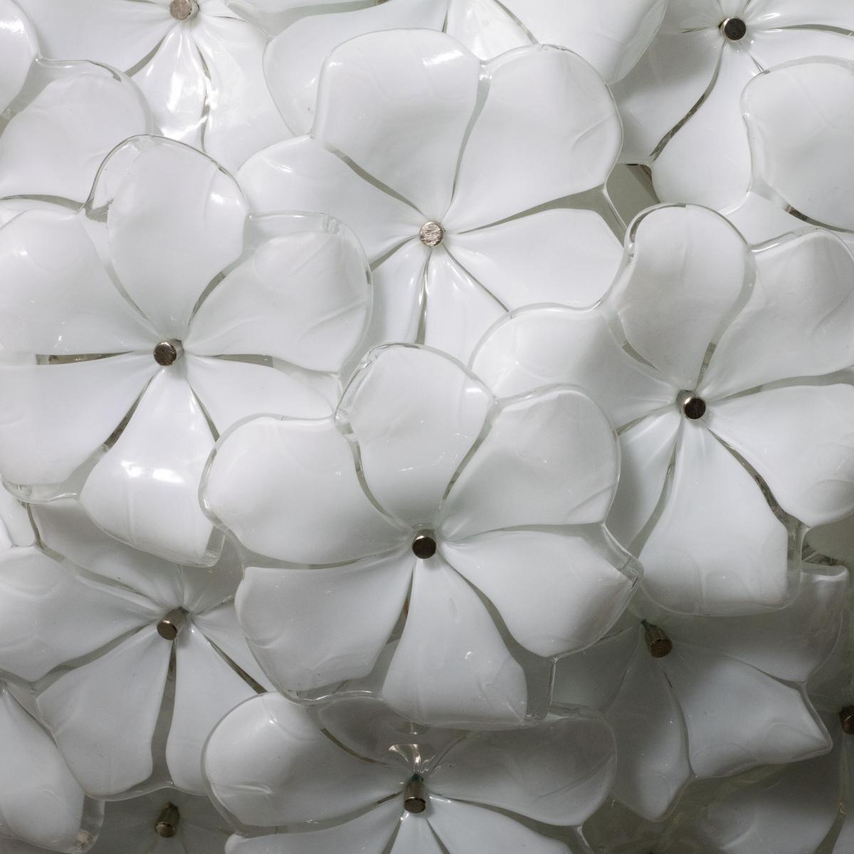 Plafón empotrable flor de cristal de Murano opalino Cristal de Murano en venta