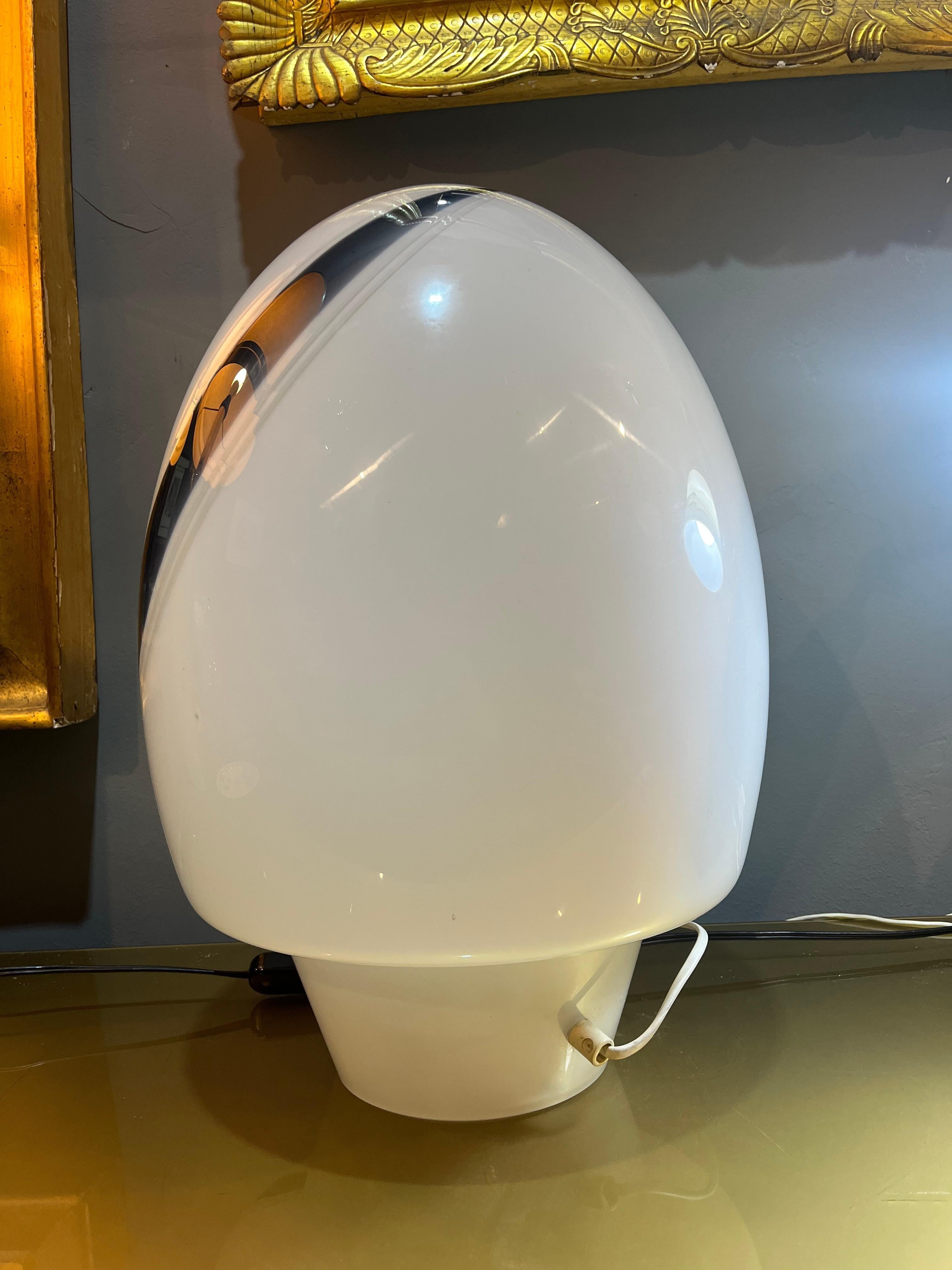 lampara de cristal opalino de murano de los años 80 por los maestros vidrieros de murano en venta 4