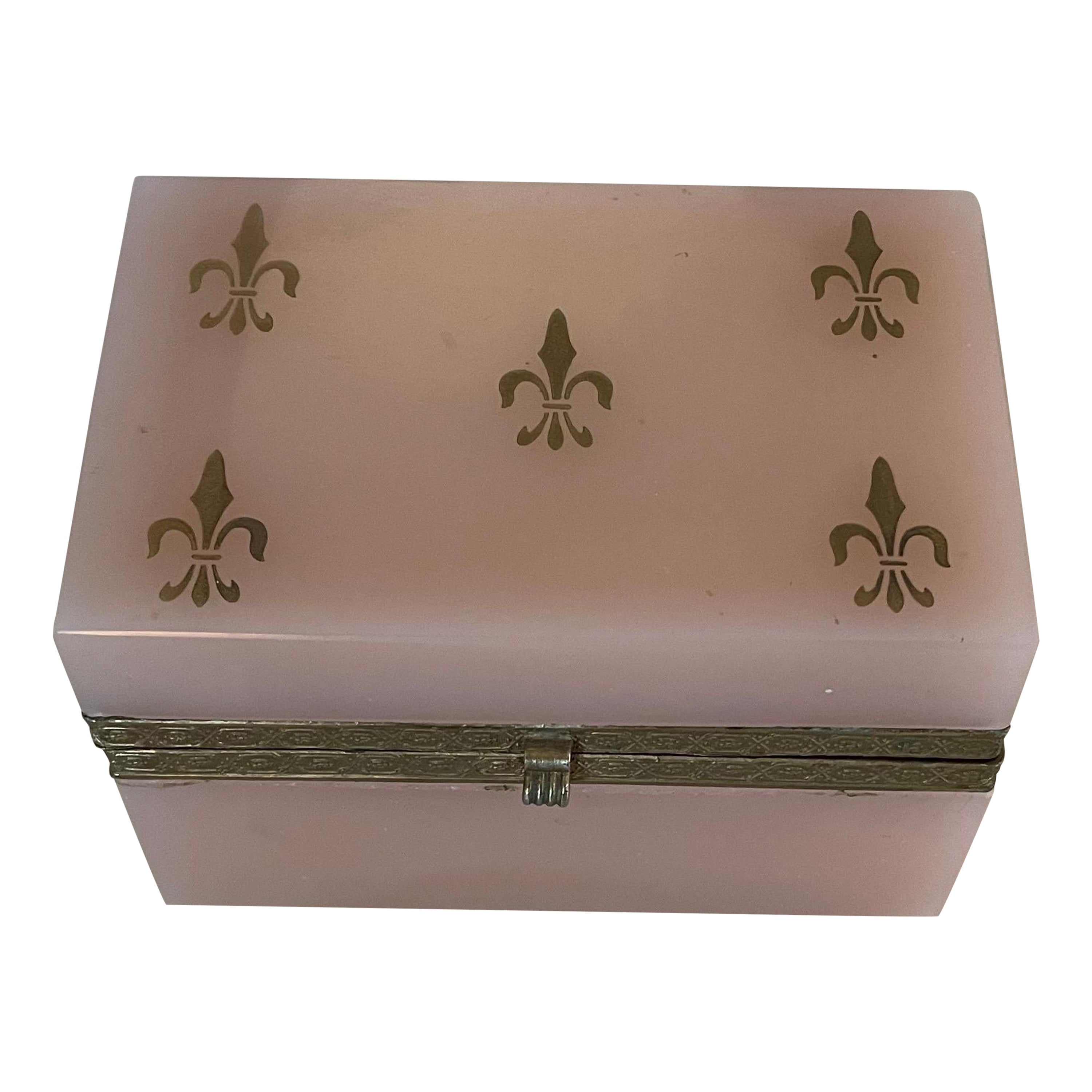 Opaline Pale Pink Box