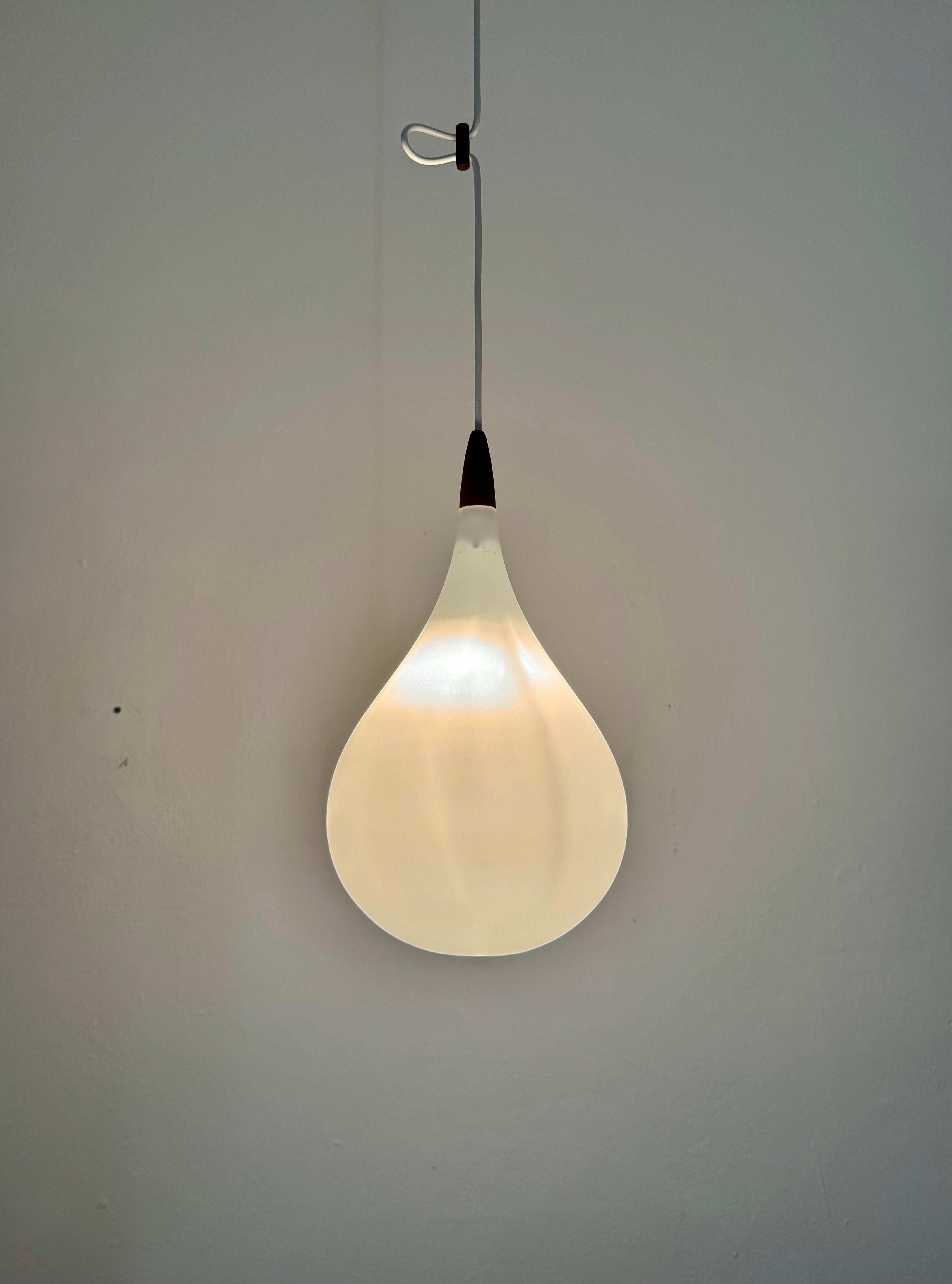 Opaline Pendant Lamp by Uno and Östen Krist For Sale 4