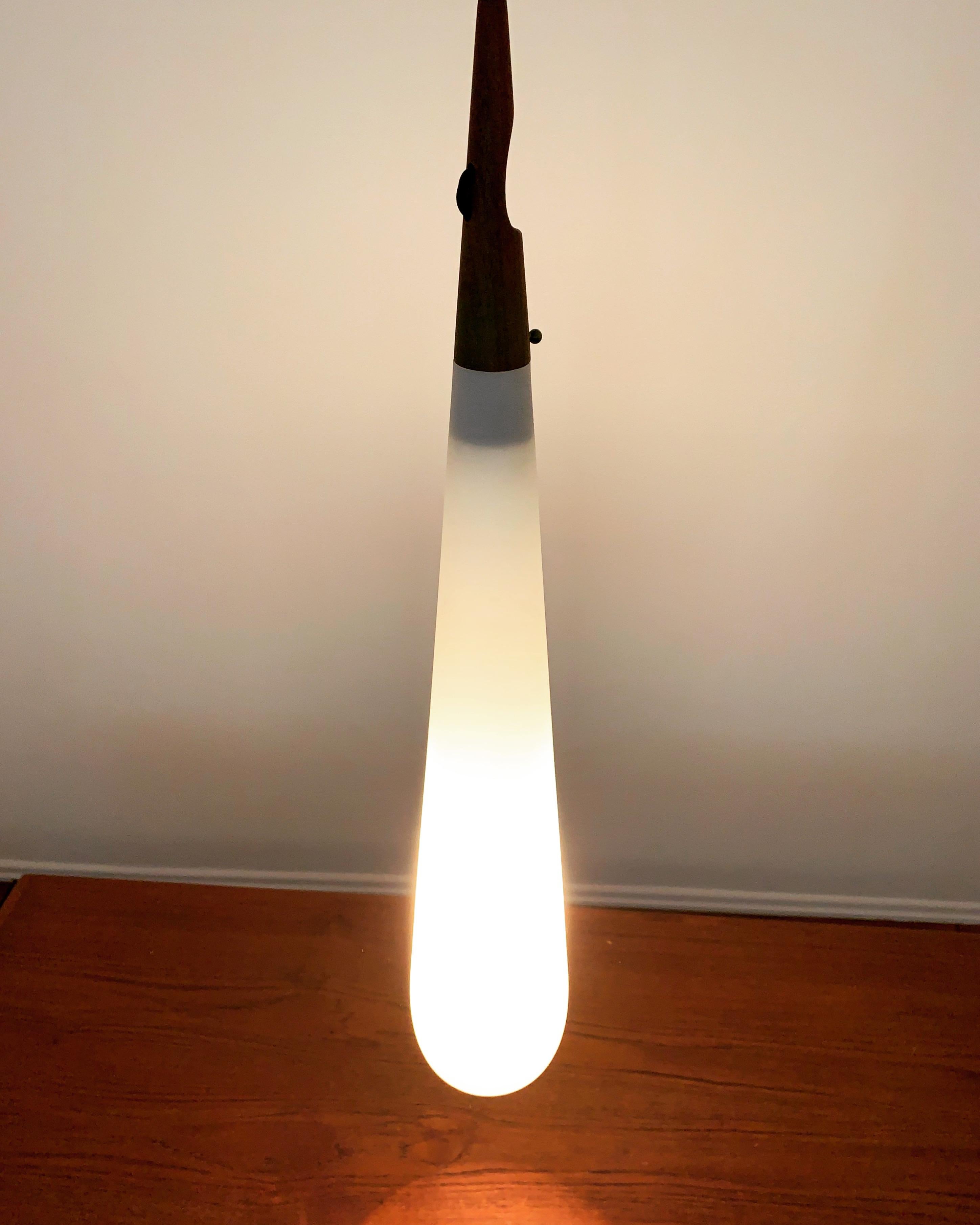 Opaline Pendant Lamp by Uno and Östen Kristiansson for Luxus For Sale 2