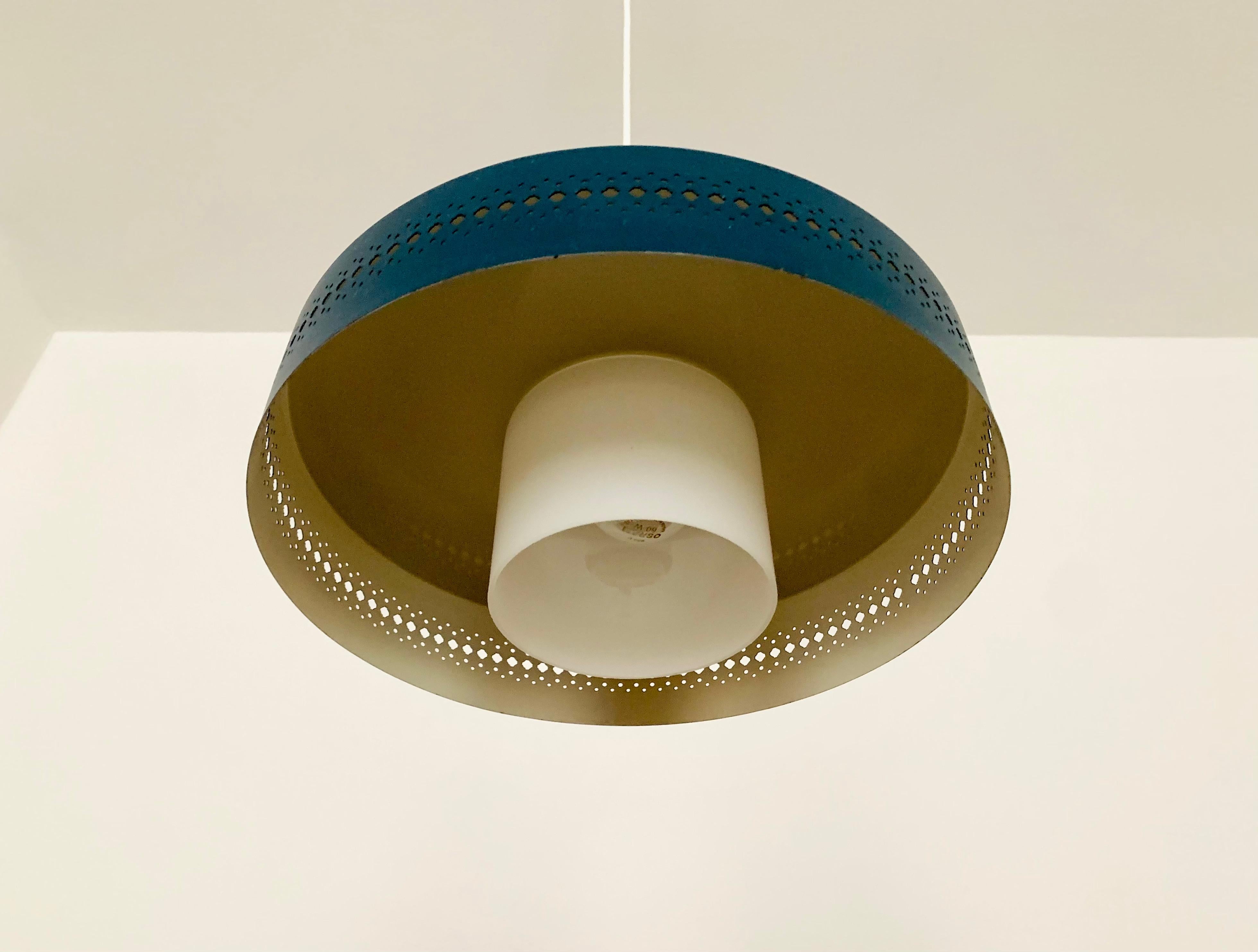 Opaline Pendant Lamp In Good Condition For Sale In München, DE