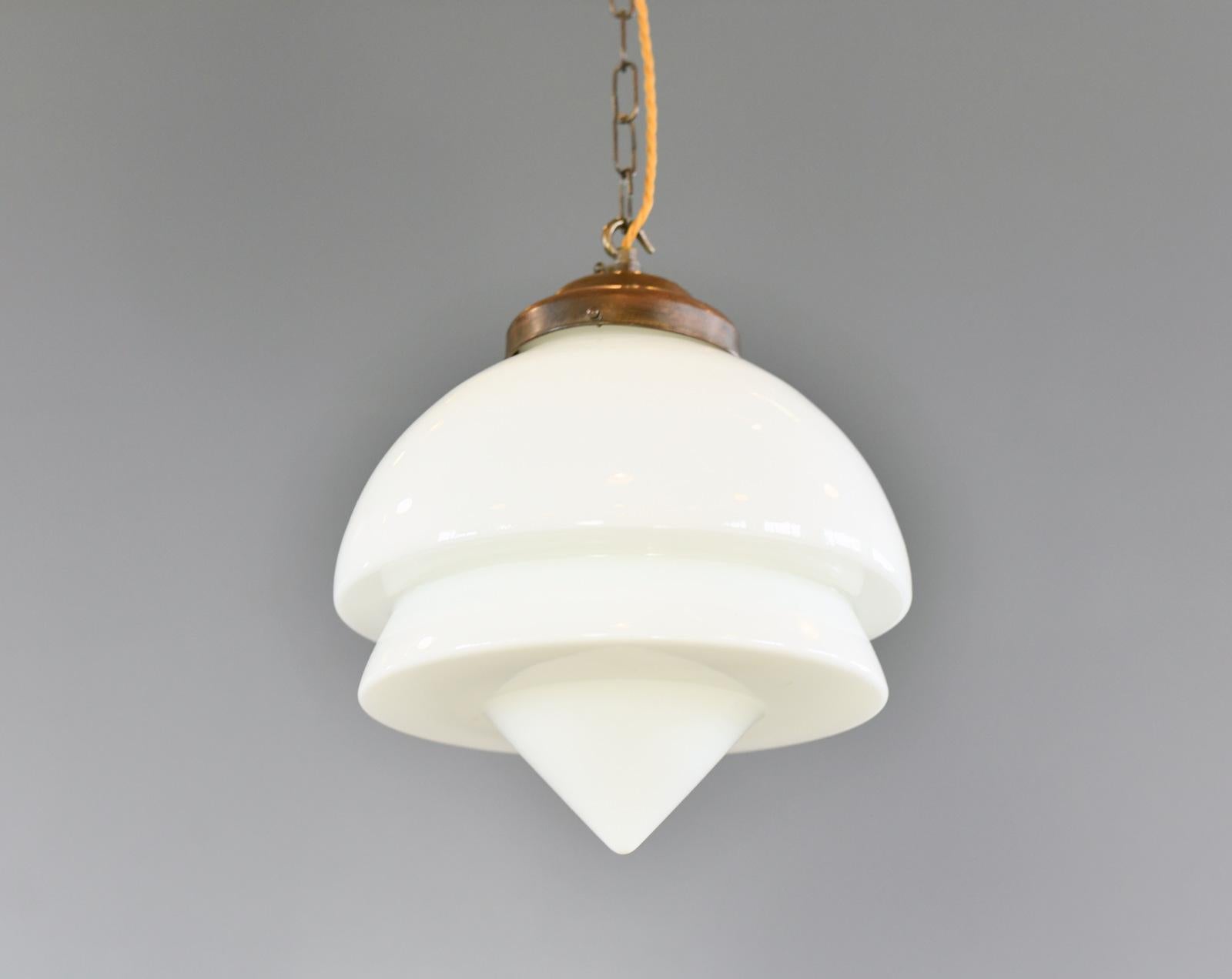 Metà XX secolo Lampada a sospensione opalina di Gispen, circa 1930 in vendita