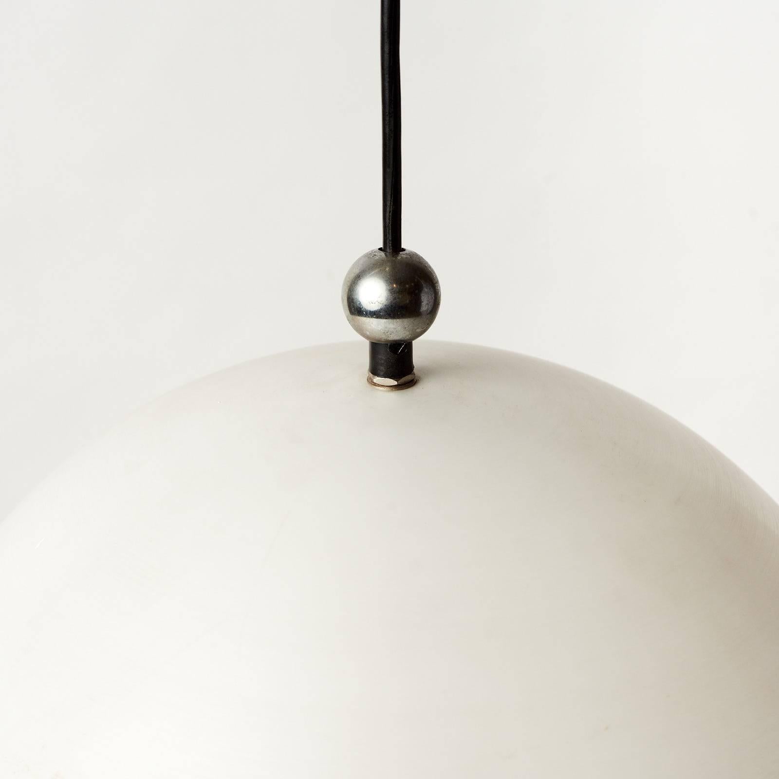 Opaline Pendant Light In Good Condition In London, GB