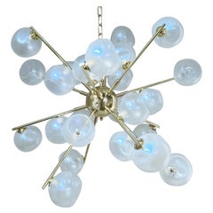 Sputnik-Kronleuchter aus Opal von Fabio Ltd