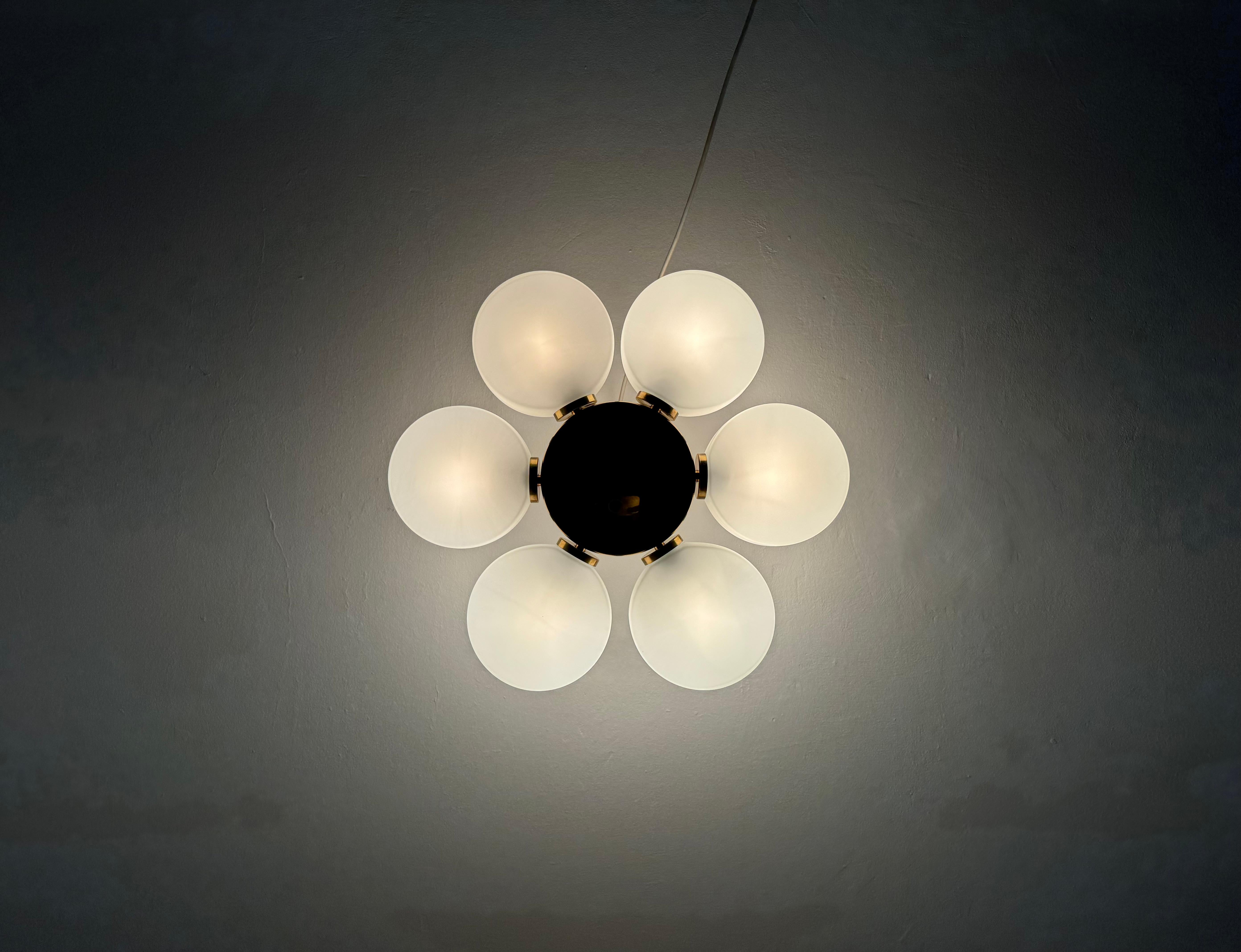 Lampadario Sputnik Opaline di Kaiser Leuchten in vendita 3