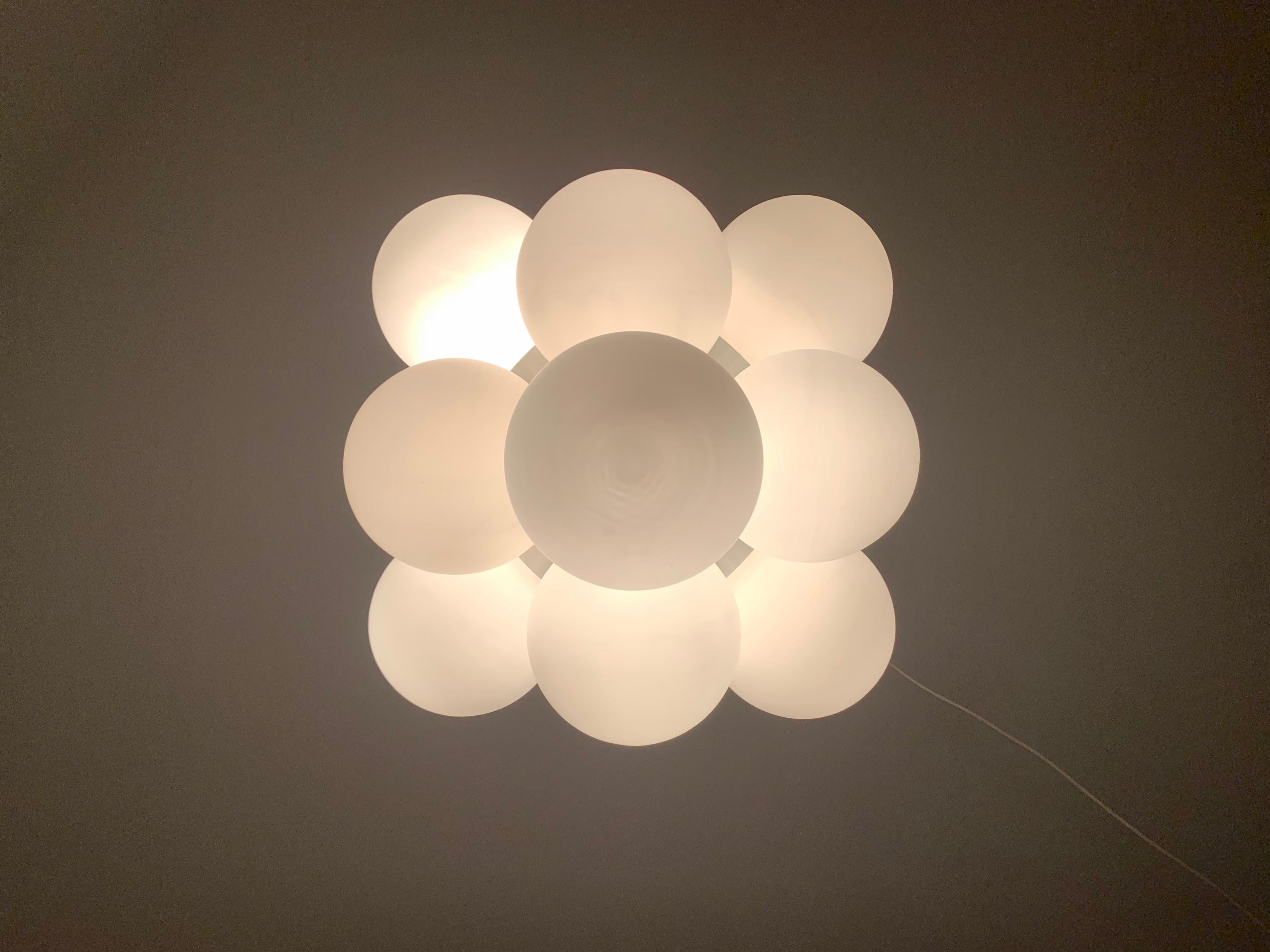 Lustre Spoutnik en opaline en vente 4