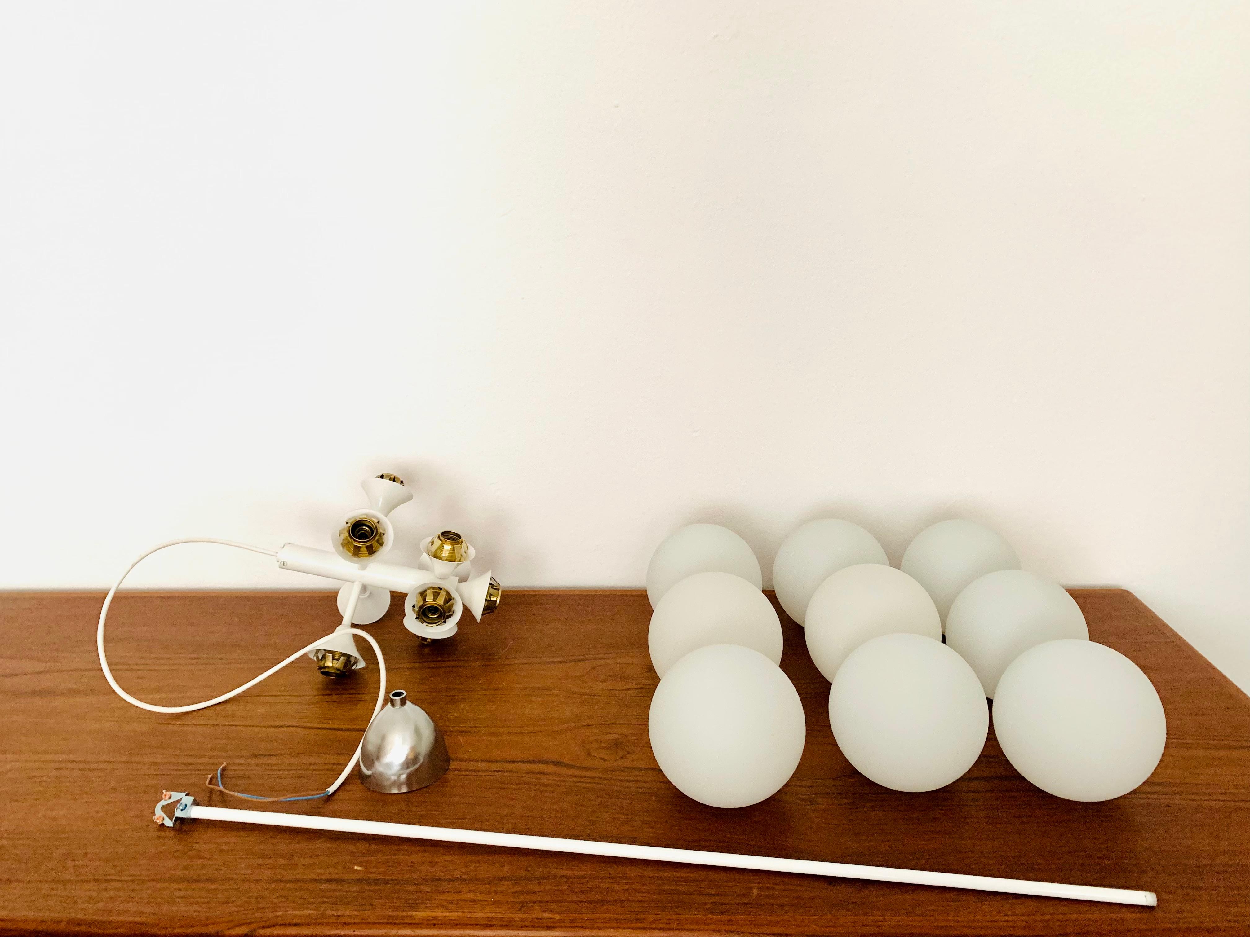 Lampadario Sputnik Opalino in vendita 5