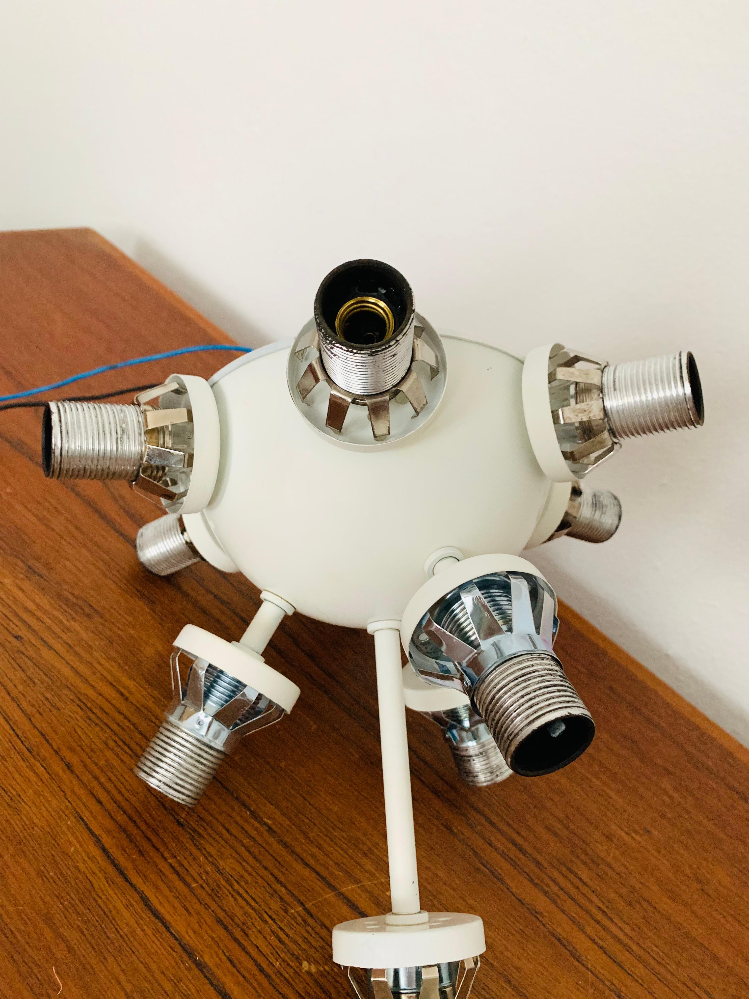 Lampadario Sputnik Opalino in vendita 6