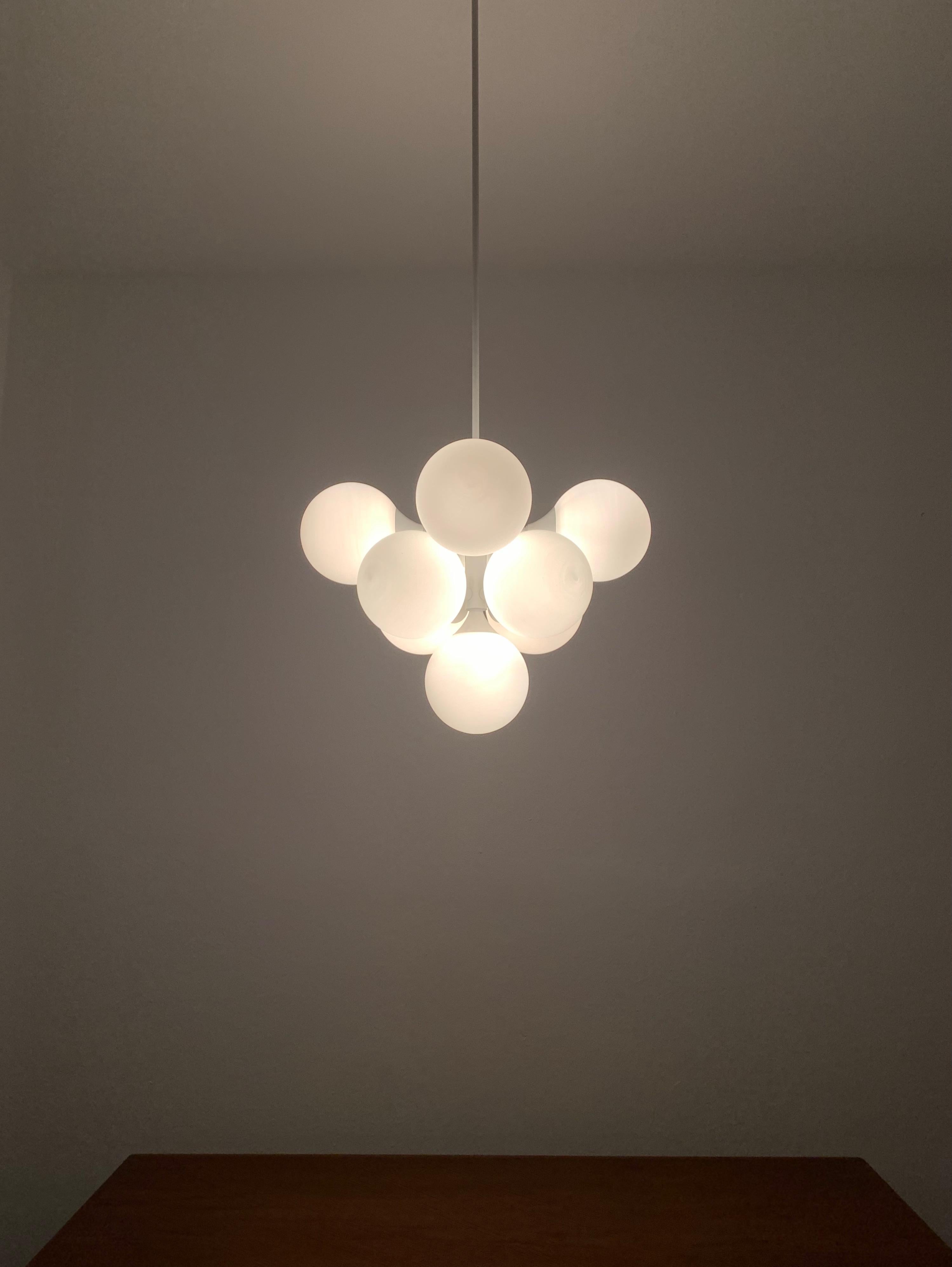 Opaline Sputnik Chandelier For Sale 2