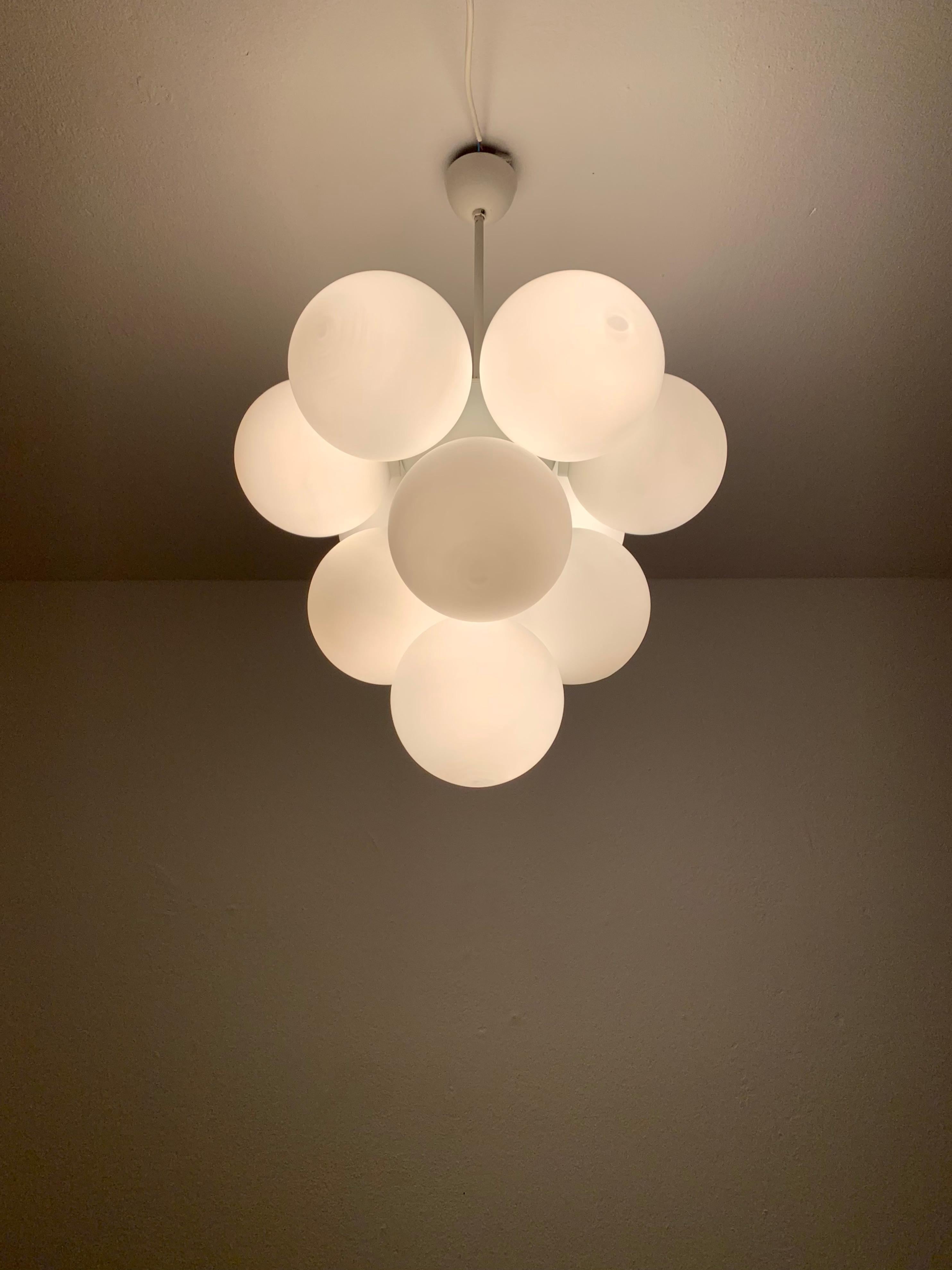 Lampadario Sputnik Opalino in vendita 2