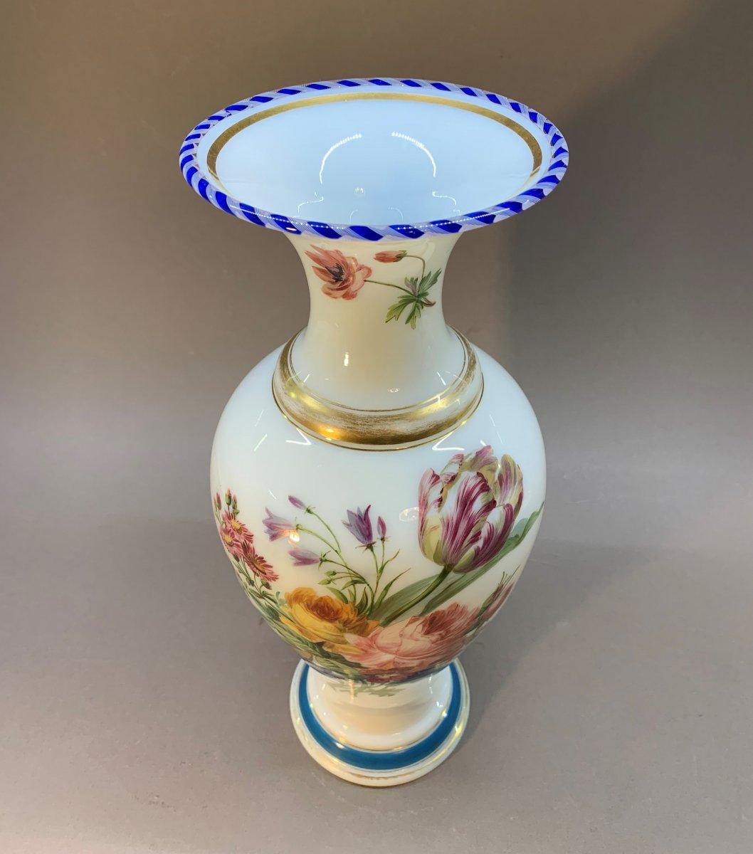 Vase en opaline de Baccarat Bon état à Saint-Ouen, FR