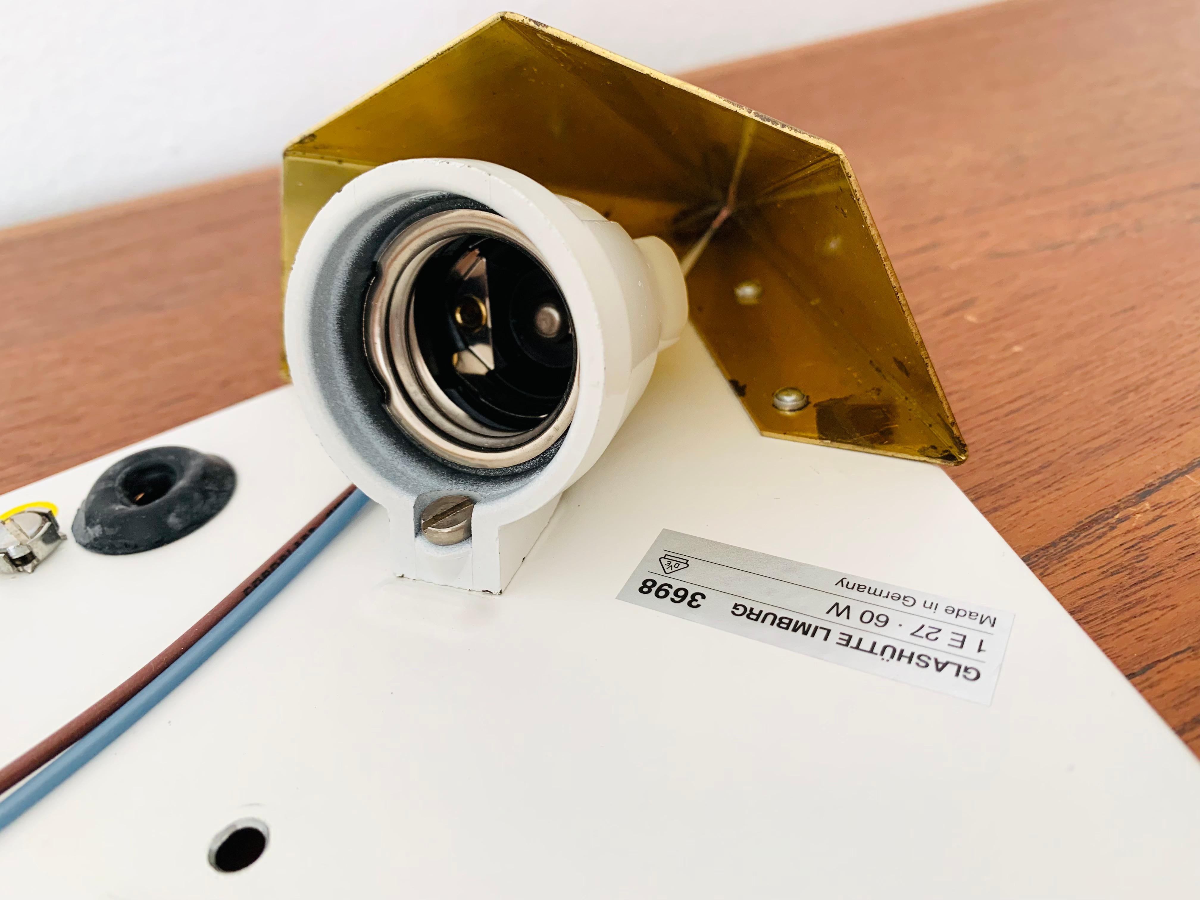 Lámpara de pared Opaline de Glashütte Limburg en venta 5