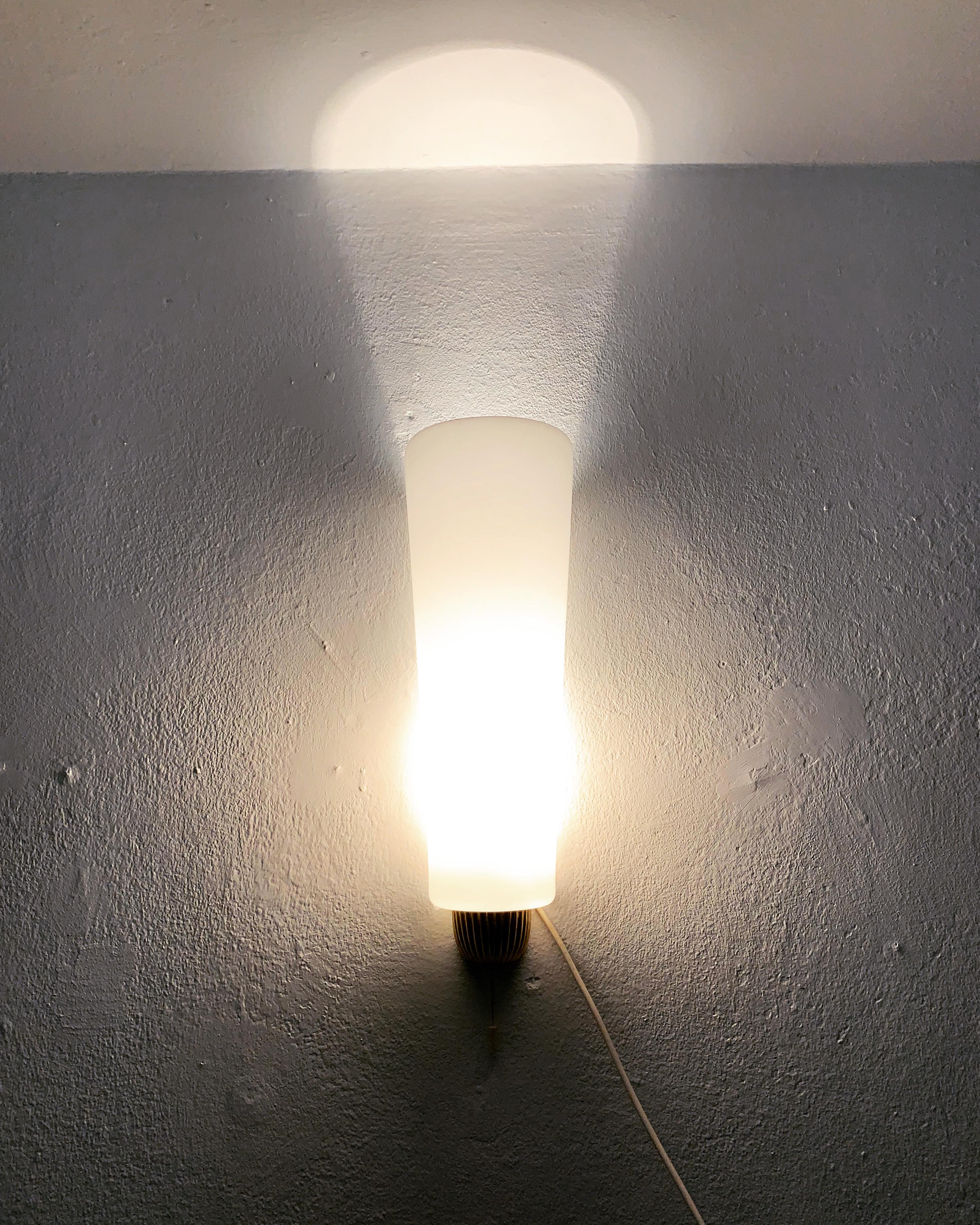 Opaline Wall Lamp by Wilhelm Wagenfeld for Peill and Putzler For Sale 3