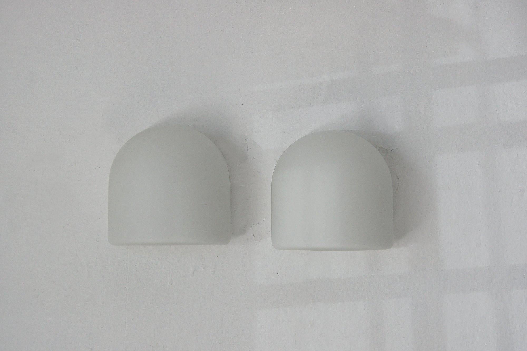 Lámparas de pared Opaline de Staff Leuchten, set de 2 Moderno de mediados de siglo en venta