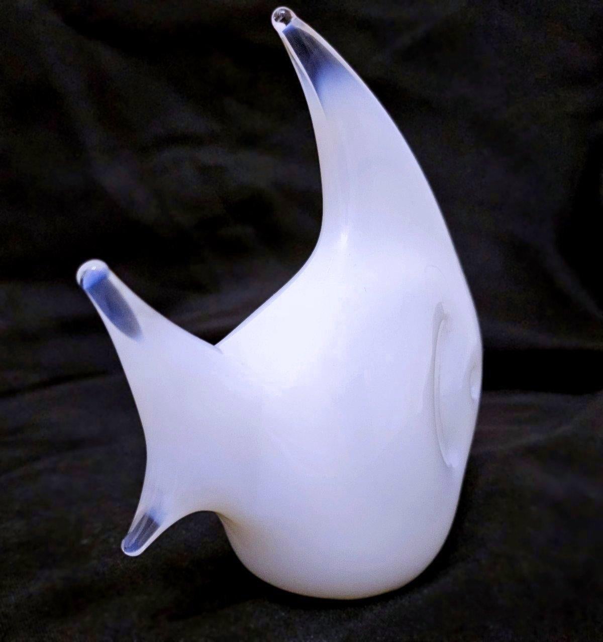 20th Century Mid-Century Modern Opalino/Alabastro Murano Glass Fish Sculpture For Sale
