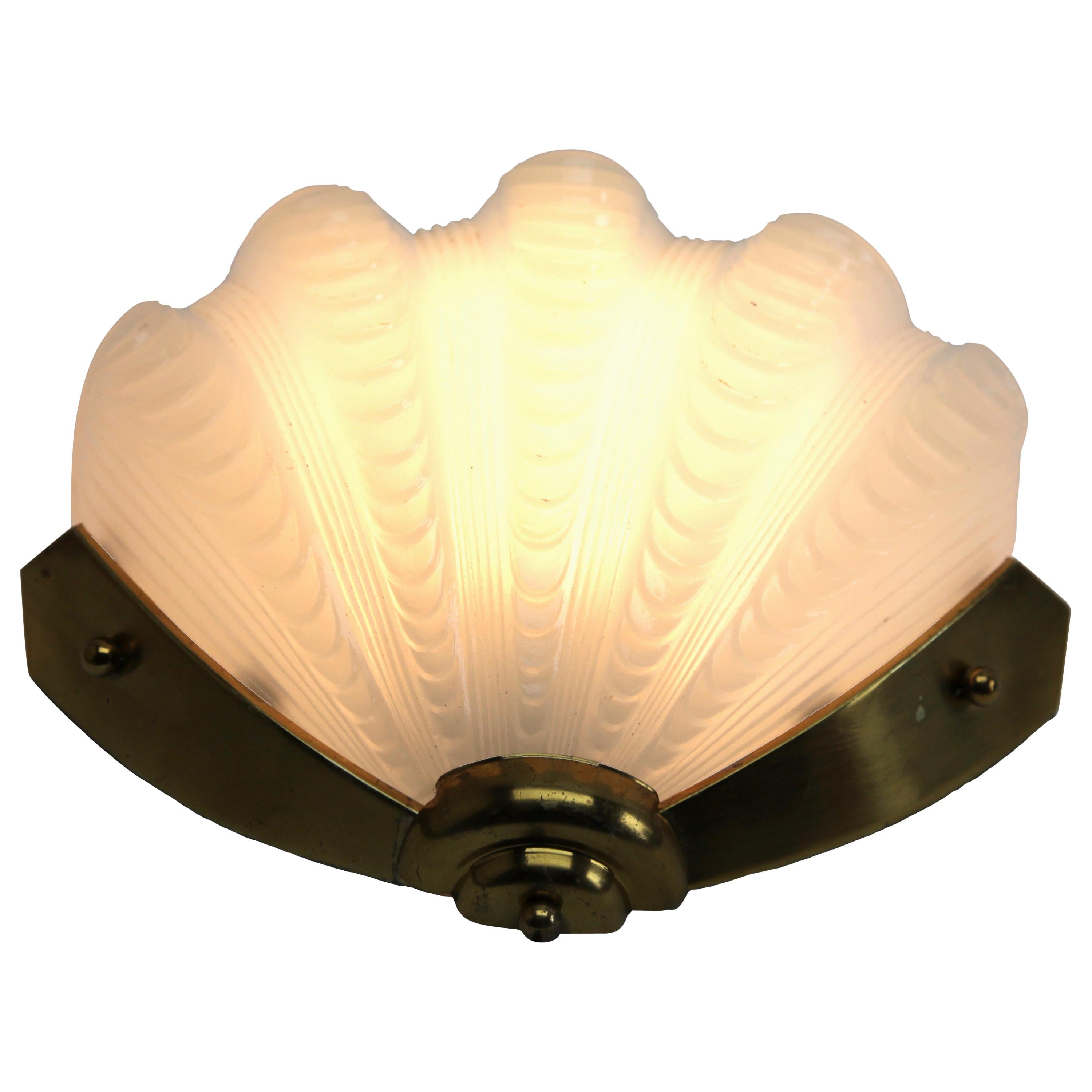 clamshell wall sconce