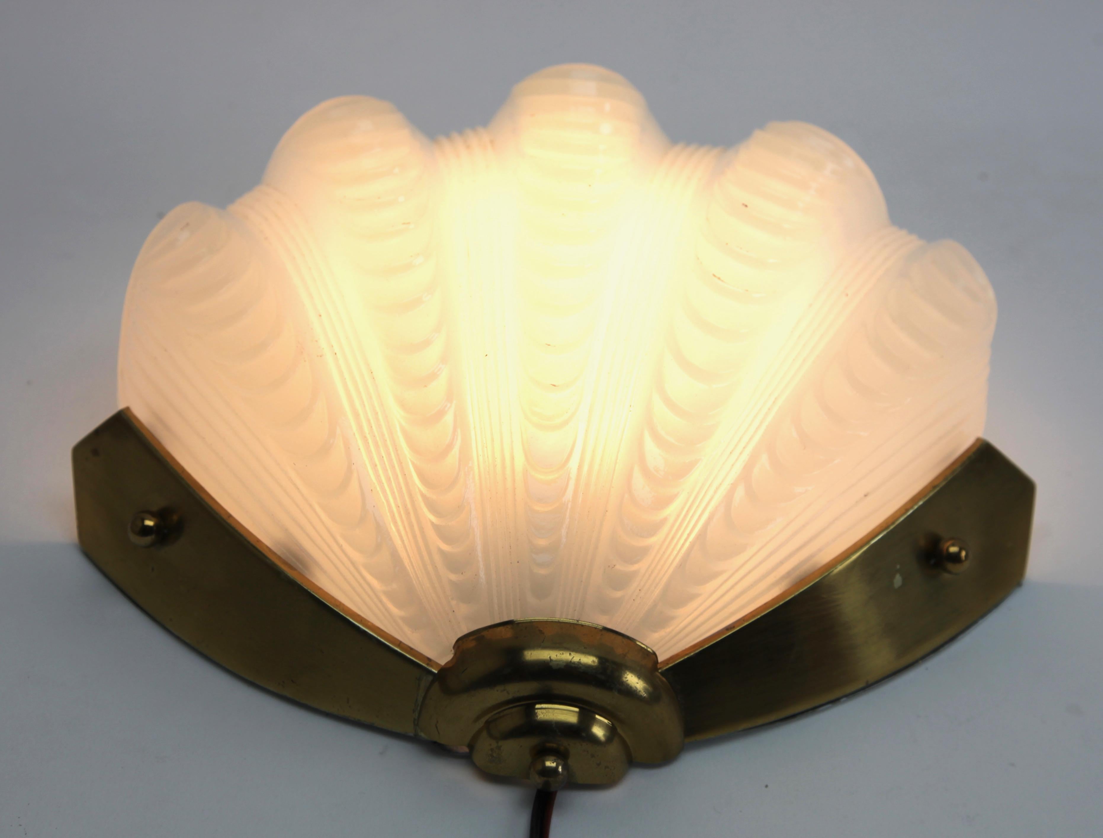 Hand-Crafted Opaque Art Deco Clamshell Wall Lamp with Brass Fittings