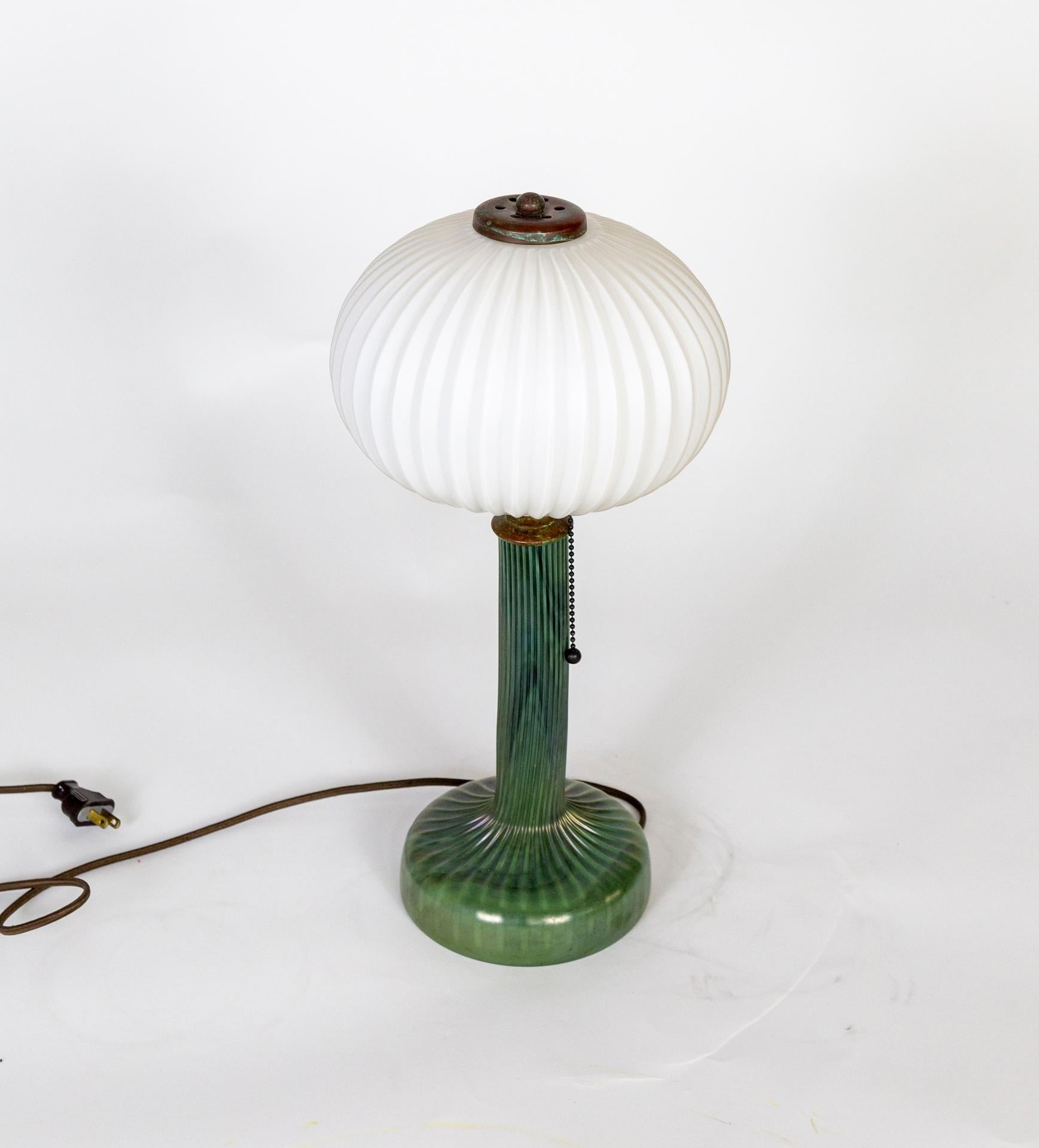 Opaque Green Glass Lindberg Lamp w/ Ribbed Elliptical Shade For Sale 2