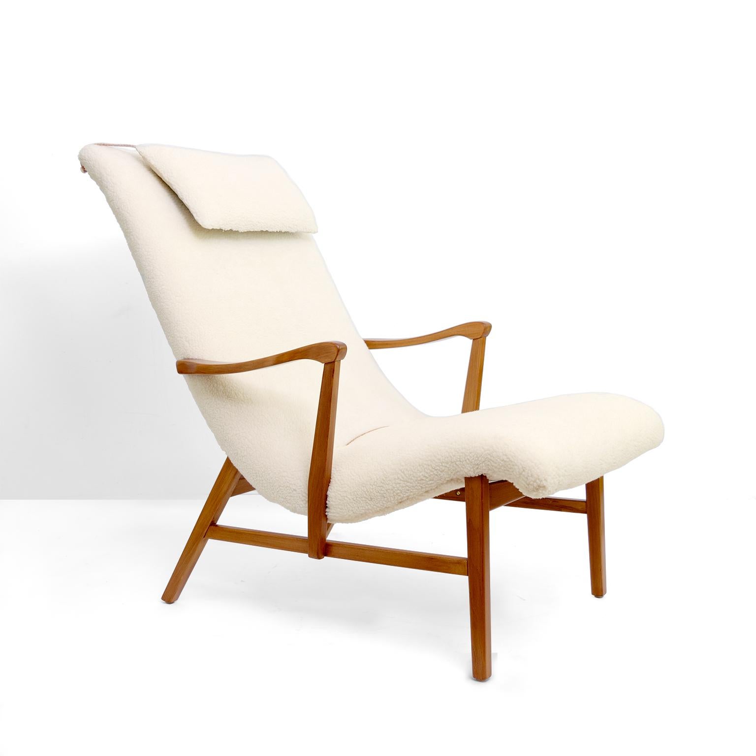 Scandinavian Modern Ope Mobler Faux Sheepskin Lounge chair circa 1950, Jonkoping Sweden For Sale