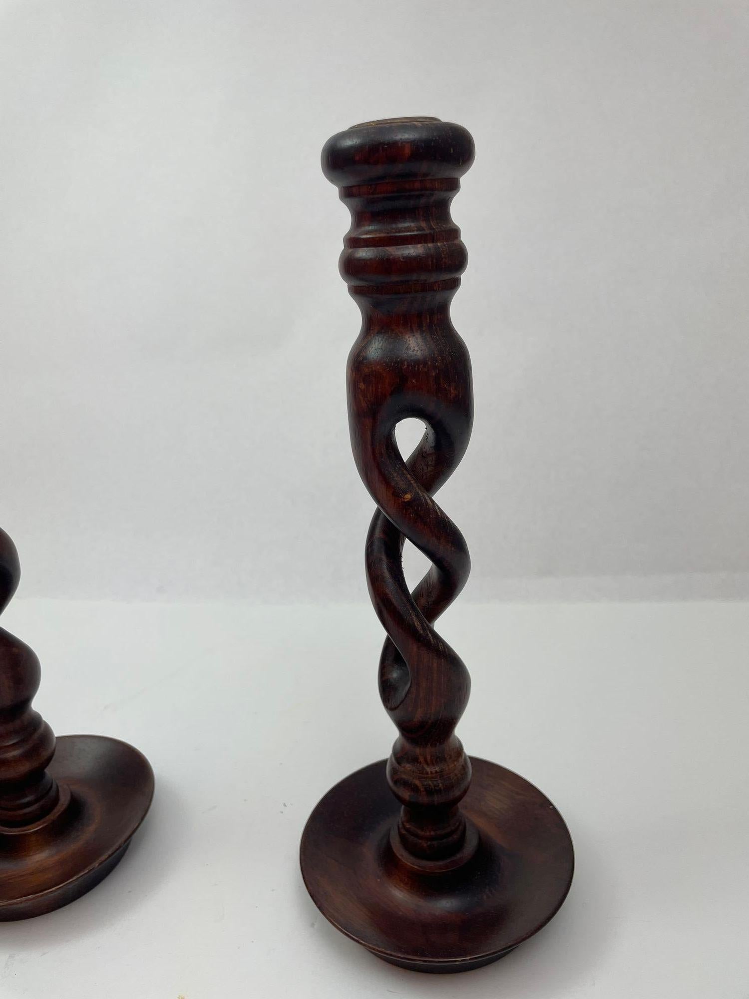 Open Barley Twist Wooden English Candlesticks Set of 3 In Good Condition For Sale In North Hollywood, CA