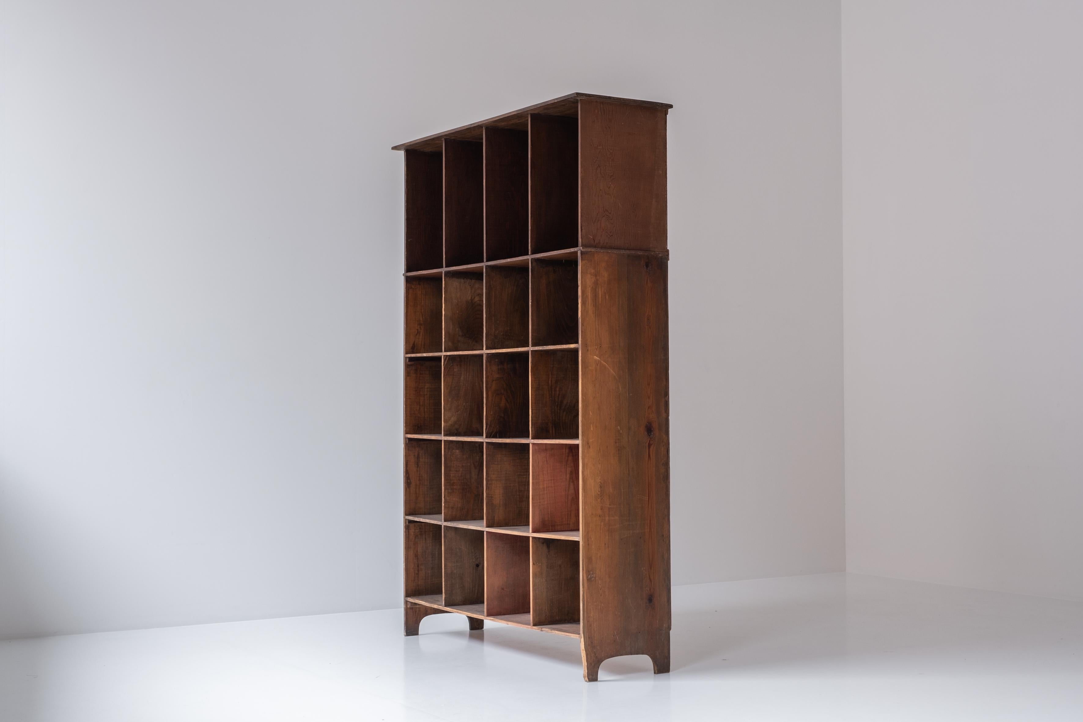 Open Bookcase from France, Designed and Manufactured in the, 1950s In Fair Condition In Antwerp, BE