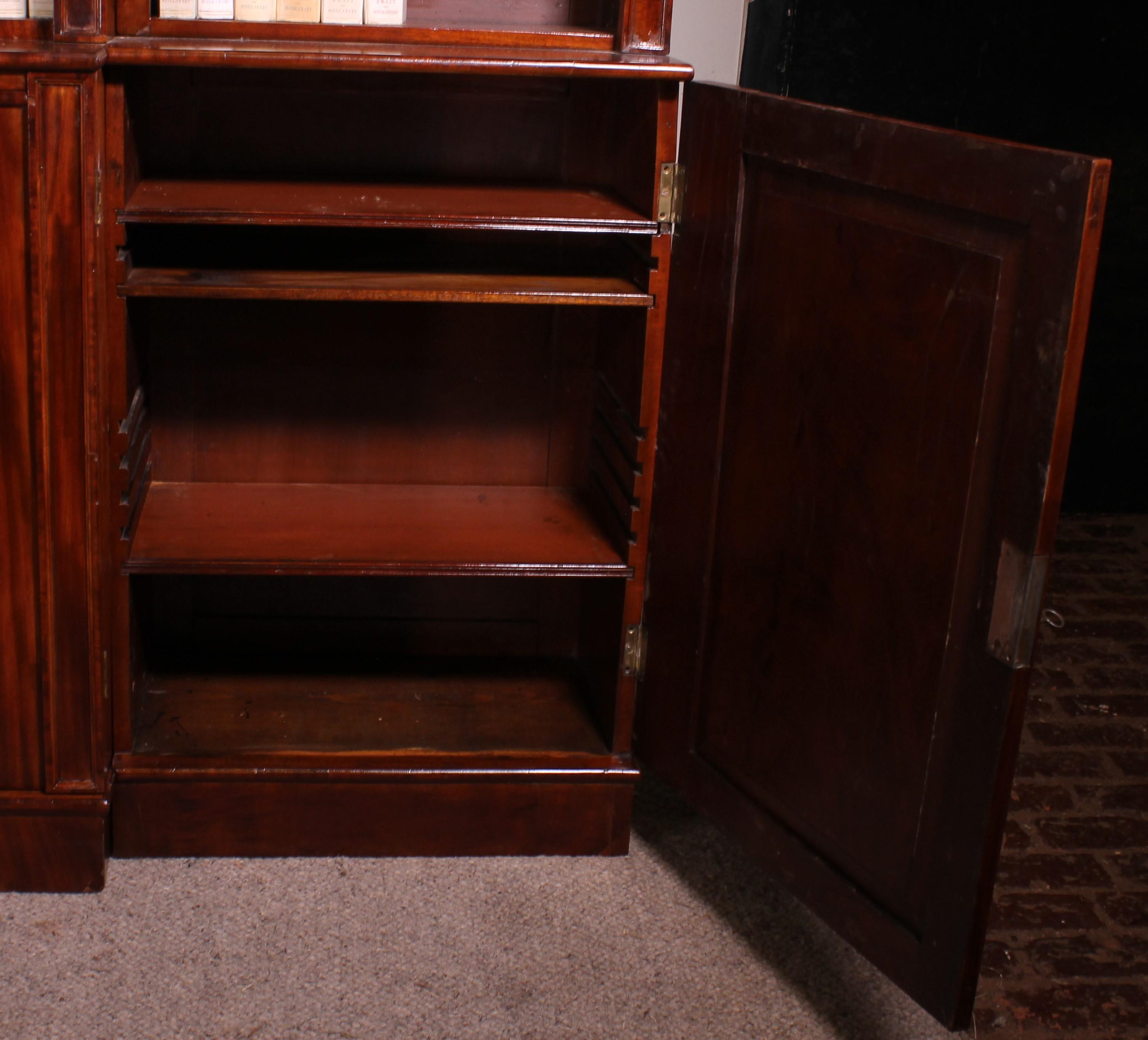 Open Bookcase In Mahogany -19th Century For Sale 4