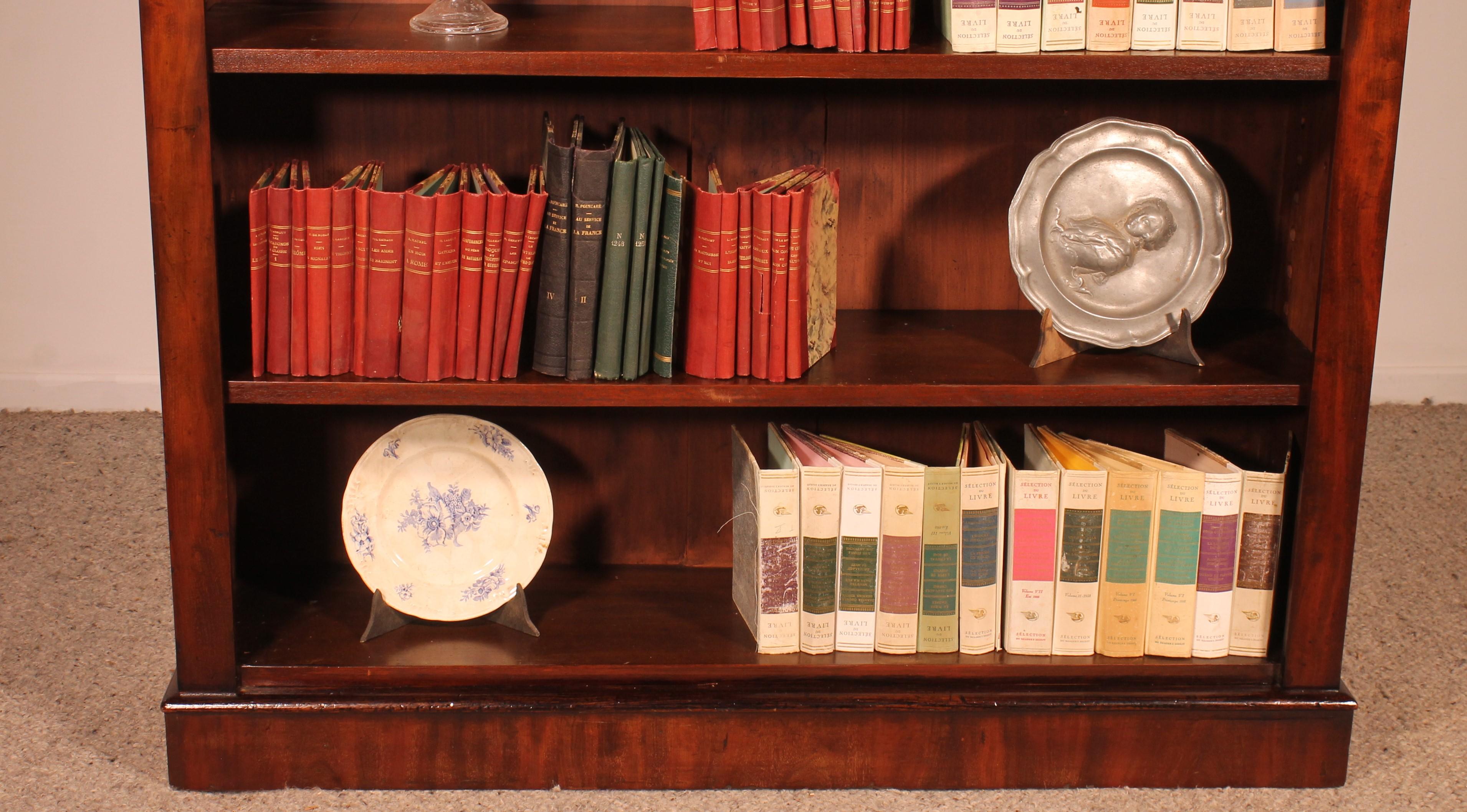 Offenes Bücherregal aus Mahagoni aus dem 19. Jahrhundert – England (Britisch) im Angebot