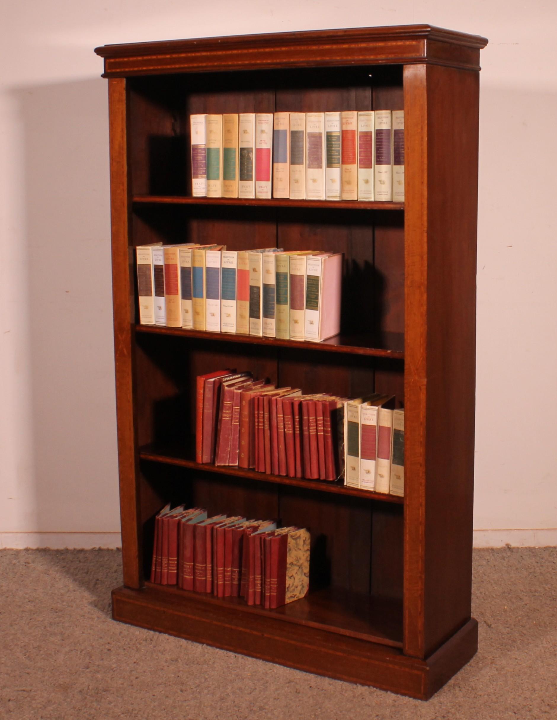 Mogano Libreria a giorno in mogano con intarsi del XIX secolo - Inghilterra in vendita