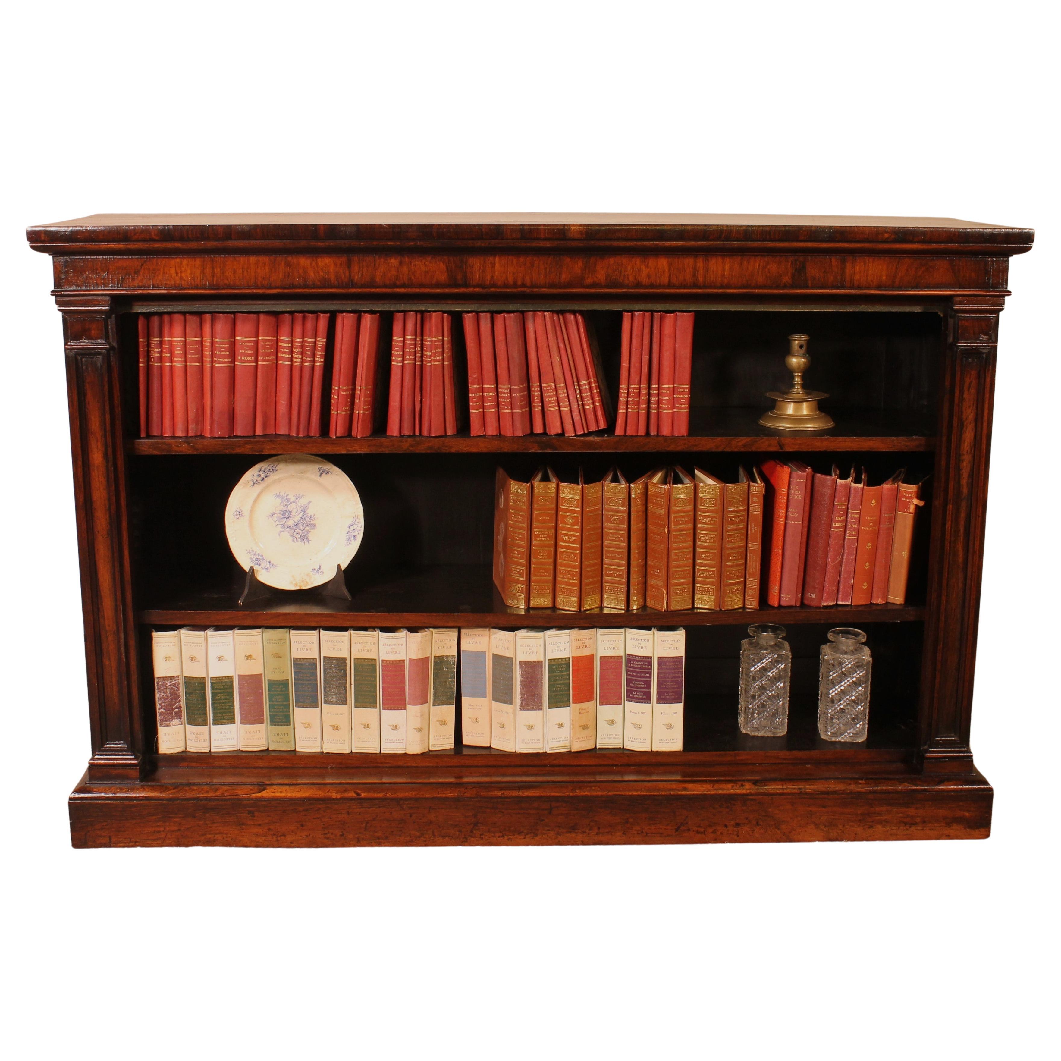 Bibliothèque ouverte en bois de rose circa 1800 Période Regency